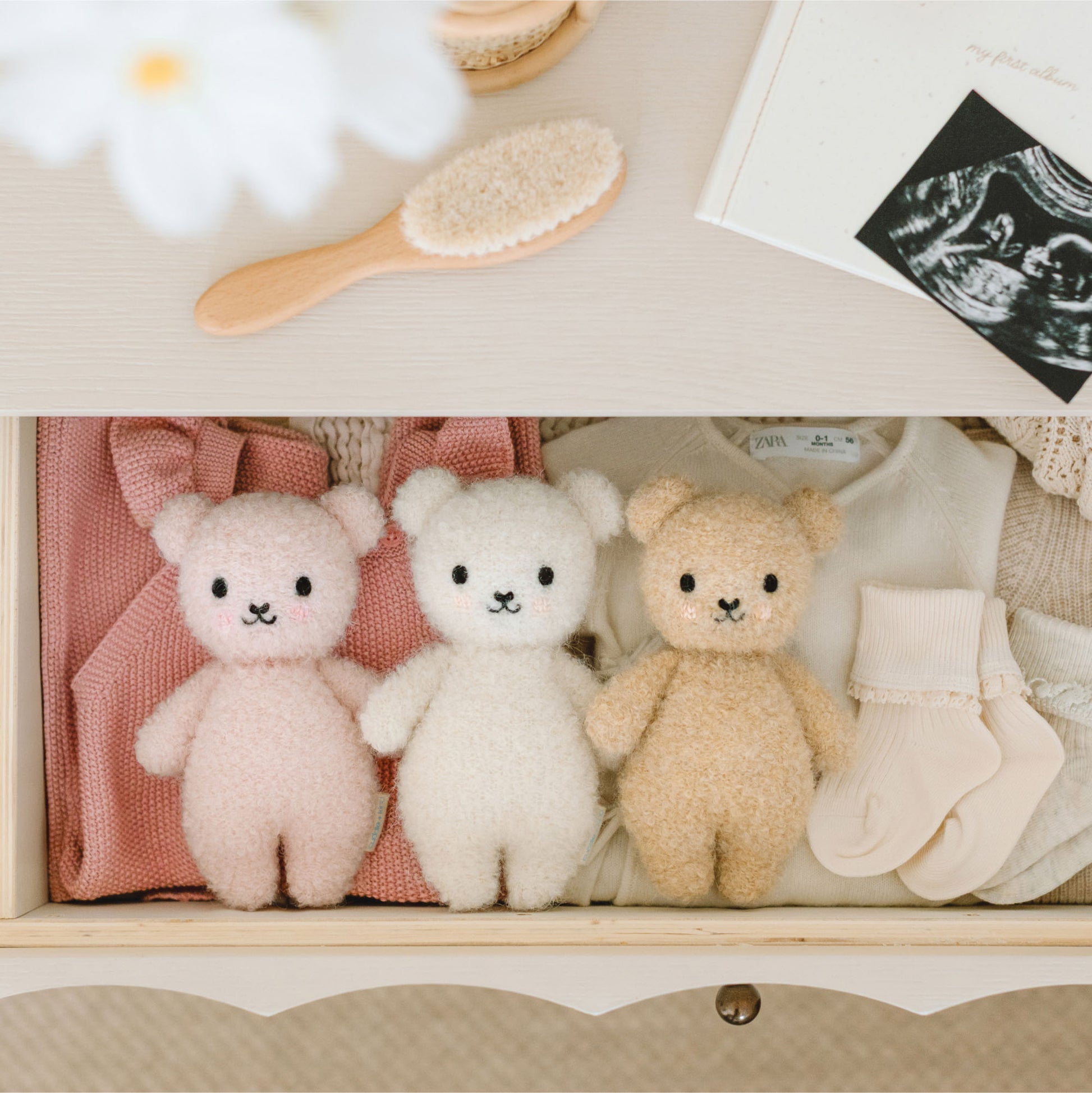 Baby Bouclé Bear - Strawberry