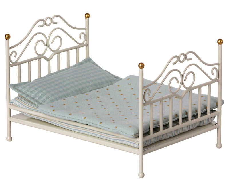 Vintage Bed, Micro - Off-white