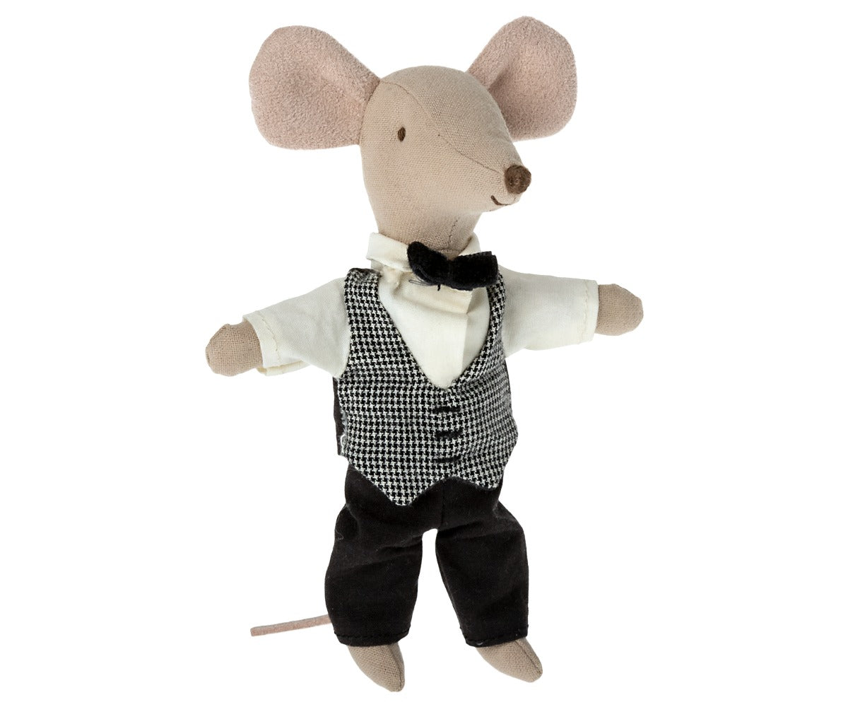 Waiter Mouse, Big Brother