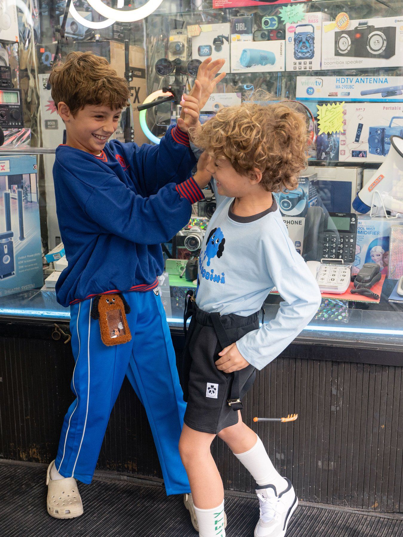 Striped Rib Earth Emb Sweatshirt - Blue