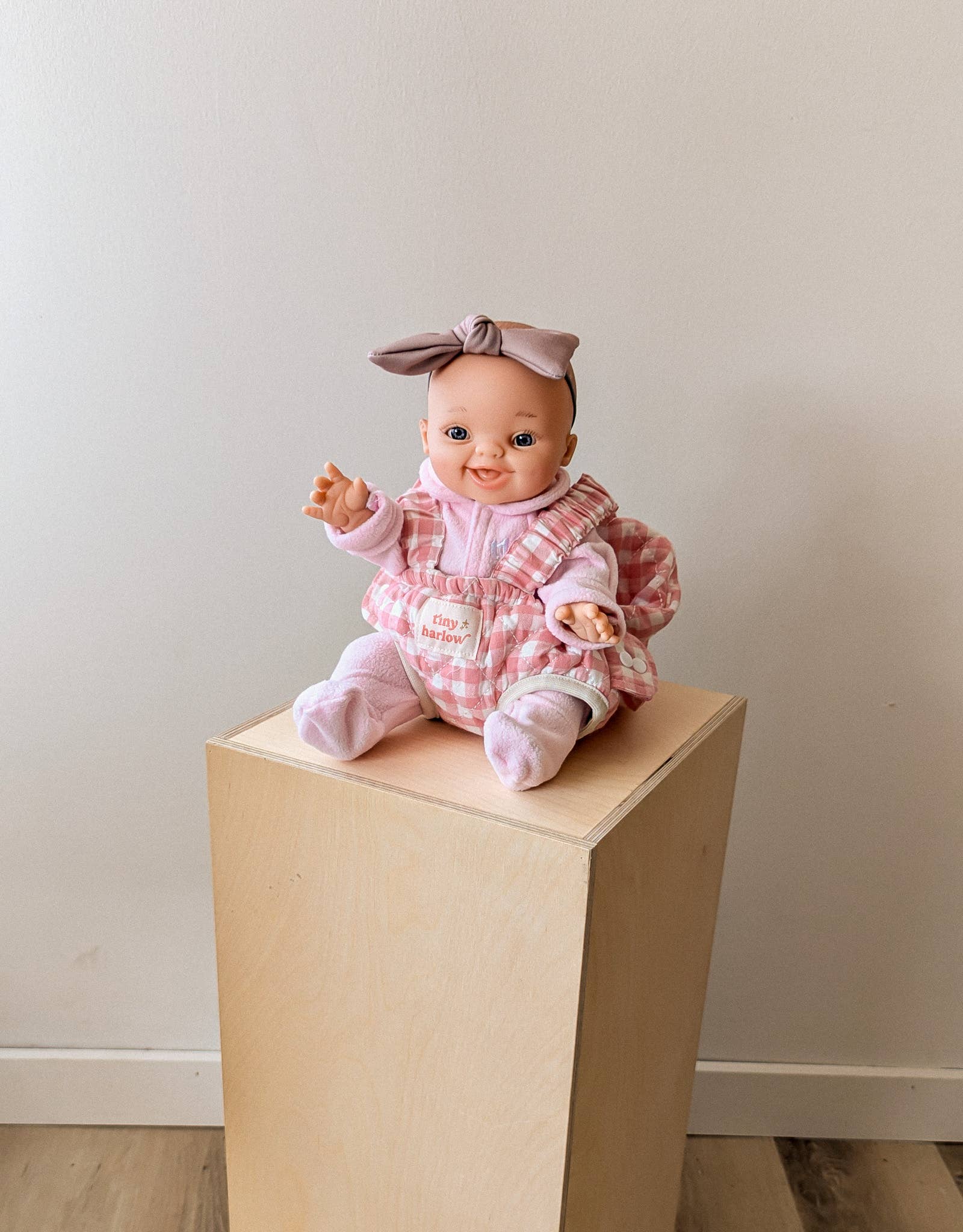 Doll Carrier - Pink gingham - Tiny Harlow