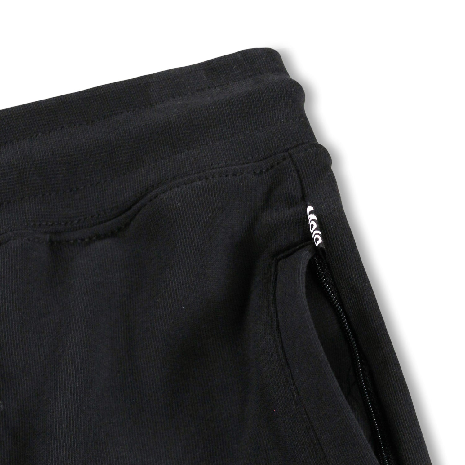 Alvar - Black
