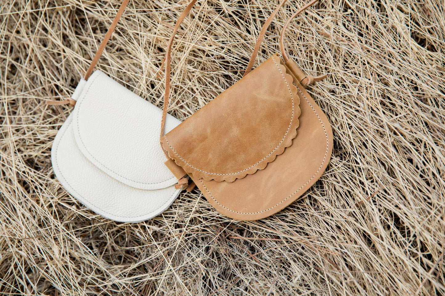 Toddler Scalloped Leather Purse in Butterscotch