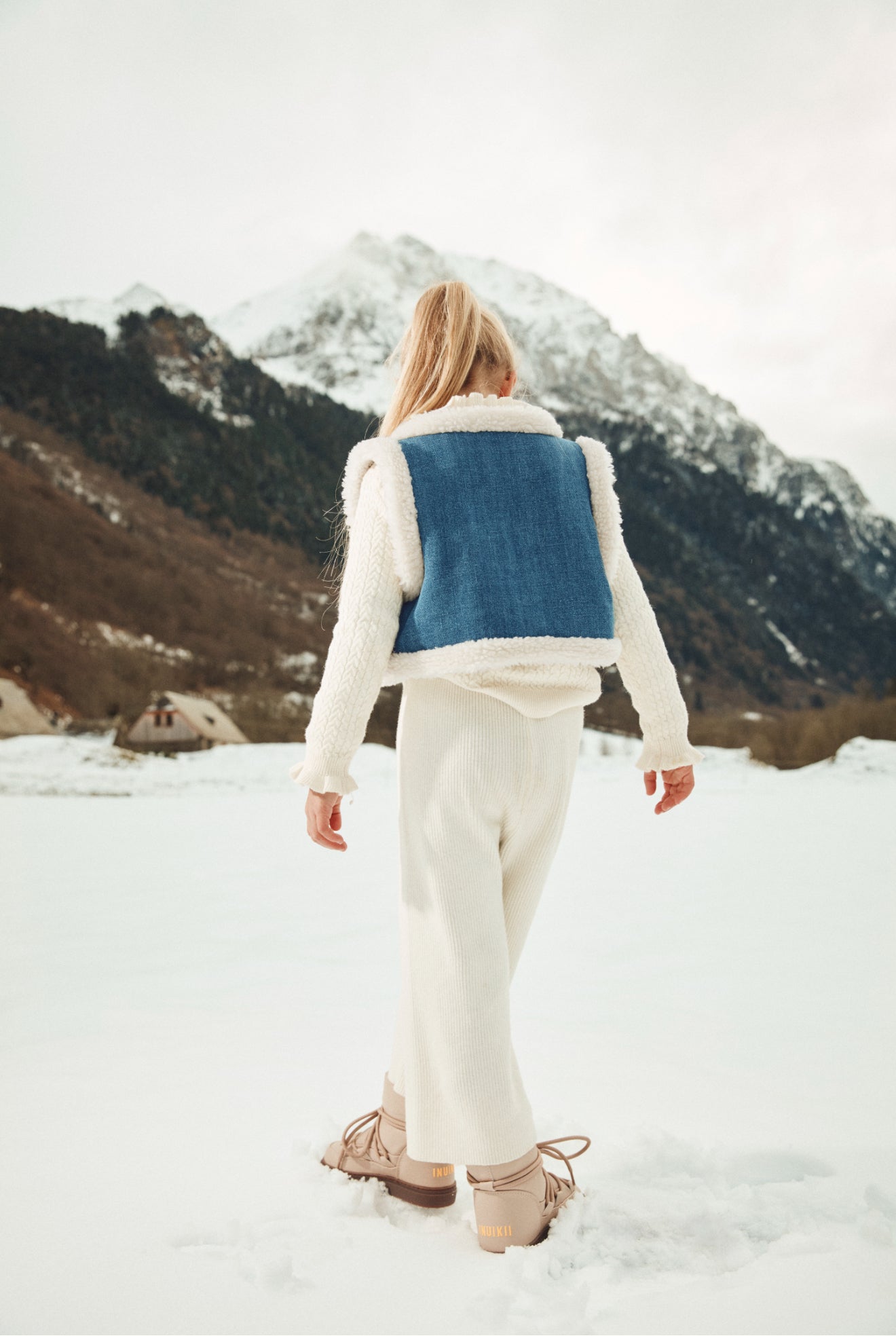 Librana Vest - Stone Blue, Cream