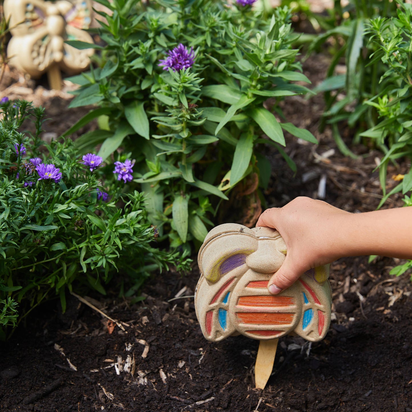 Curious Critters Activity Kit: Ladybug