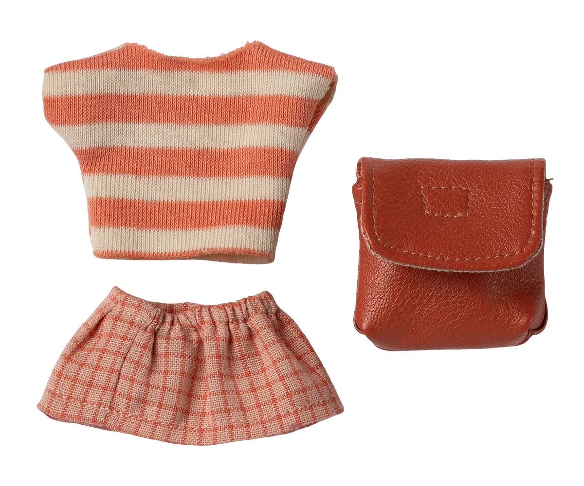 Clothes and Bag, Big Sister Mouse - Coral