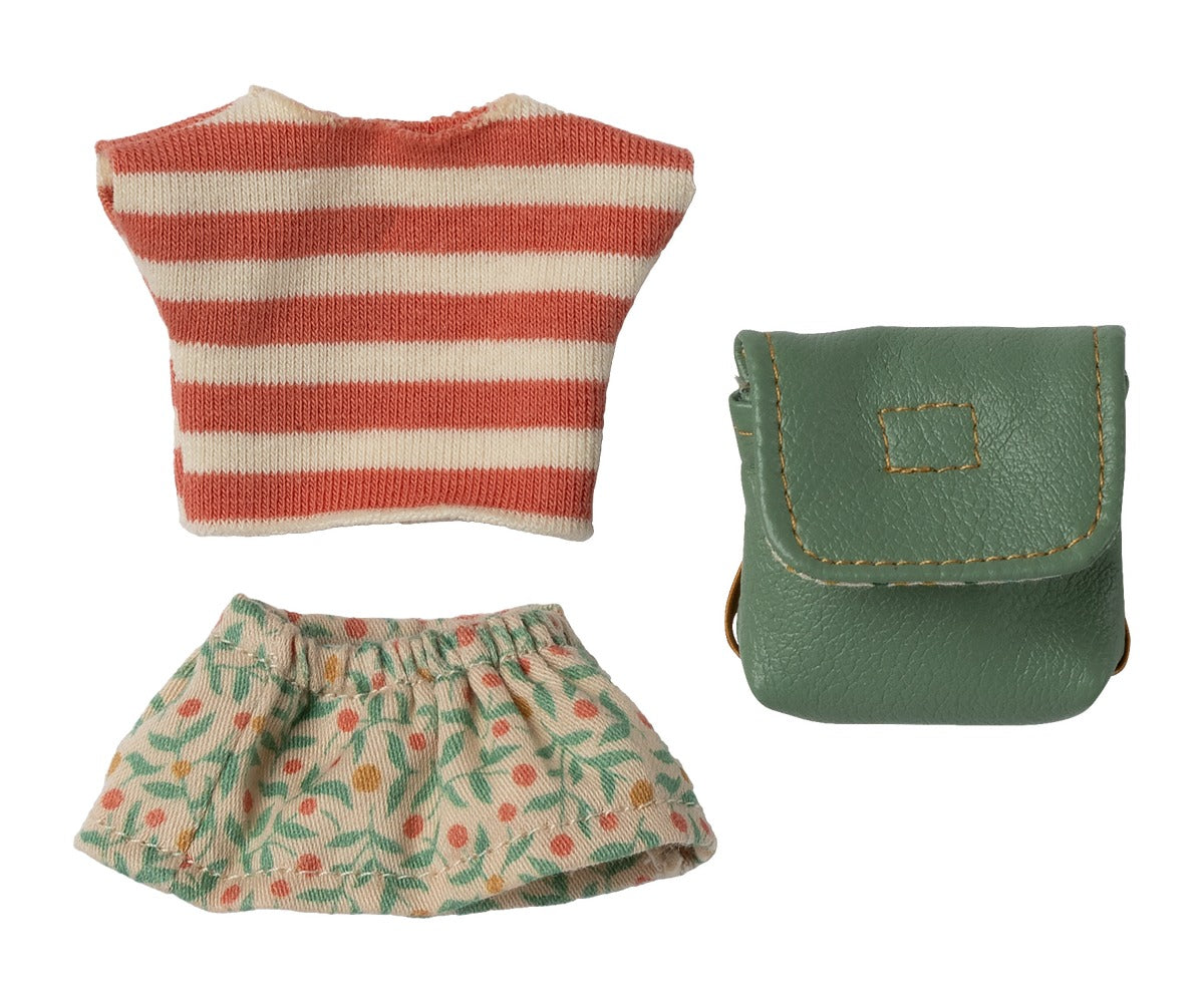 Clothes and Bag, Big Sister Mouse - Green