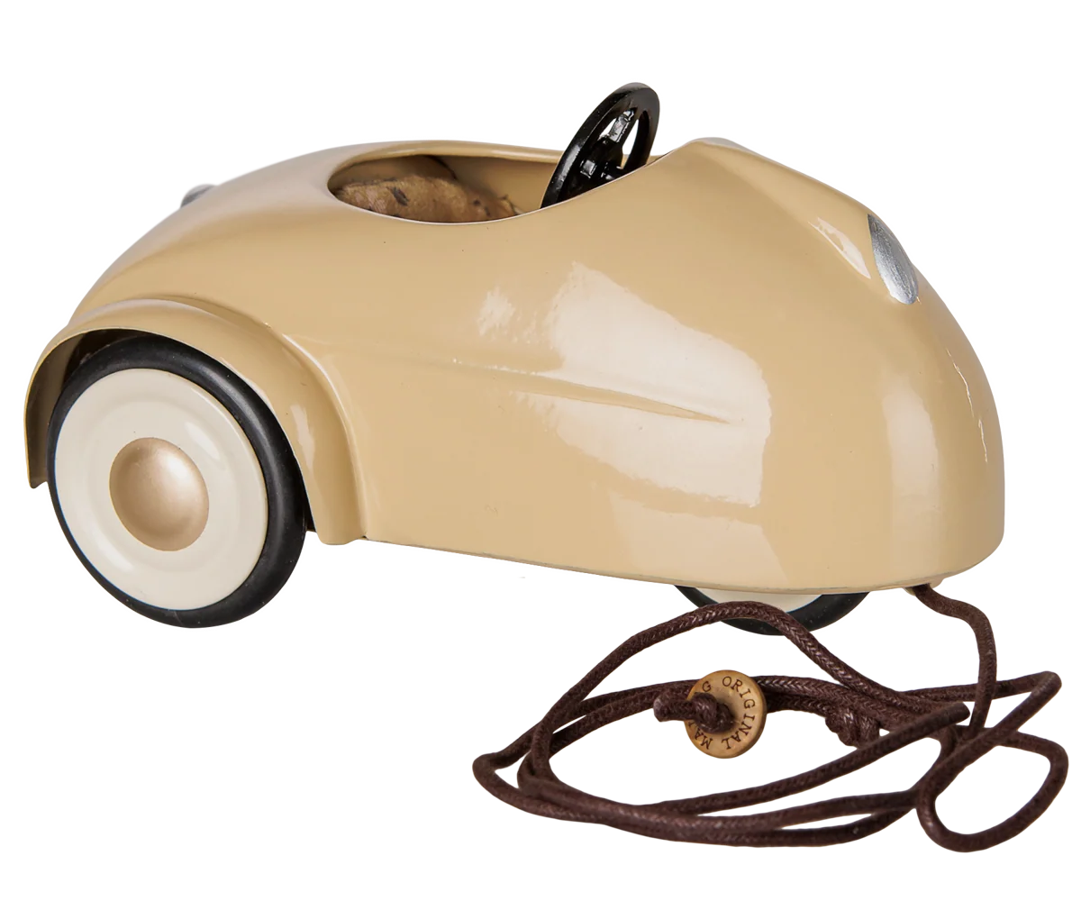 Car, Mouse - Wheat