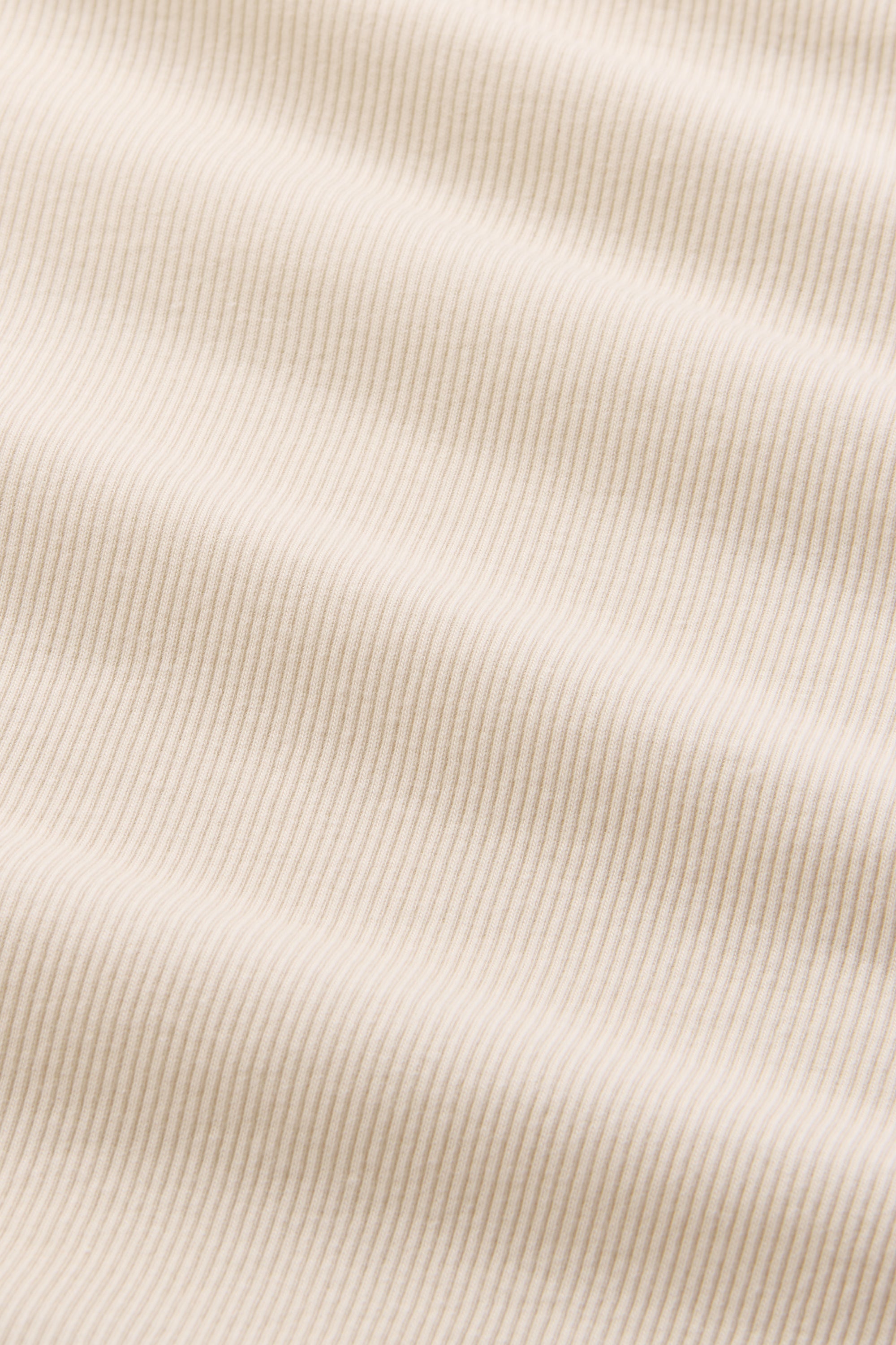 Yana Turtleneck - String