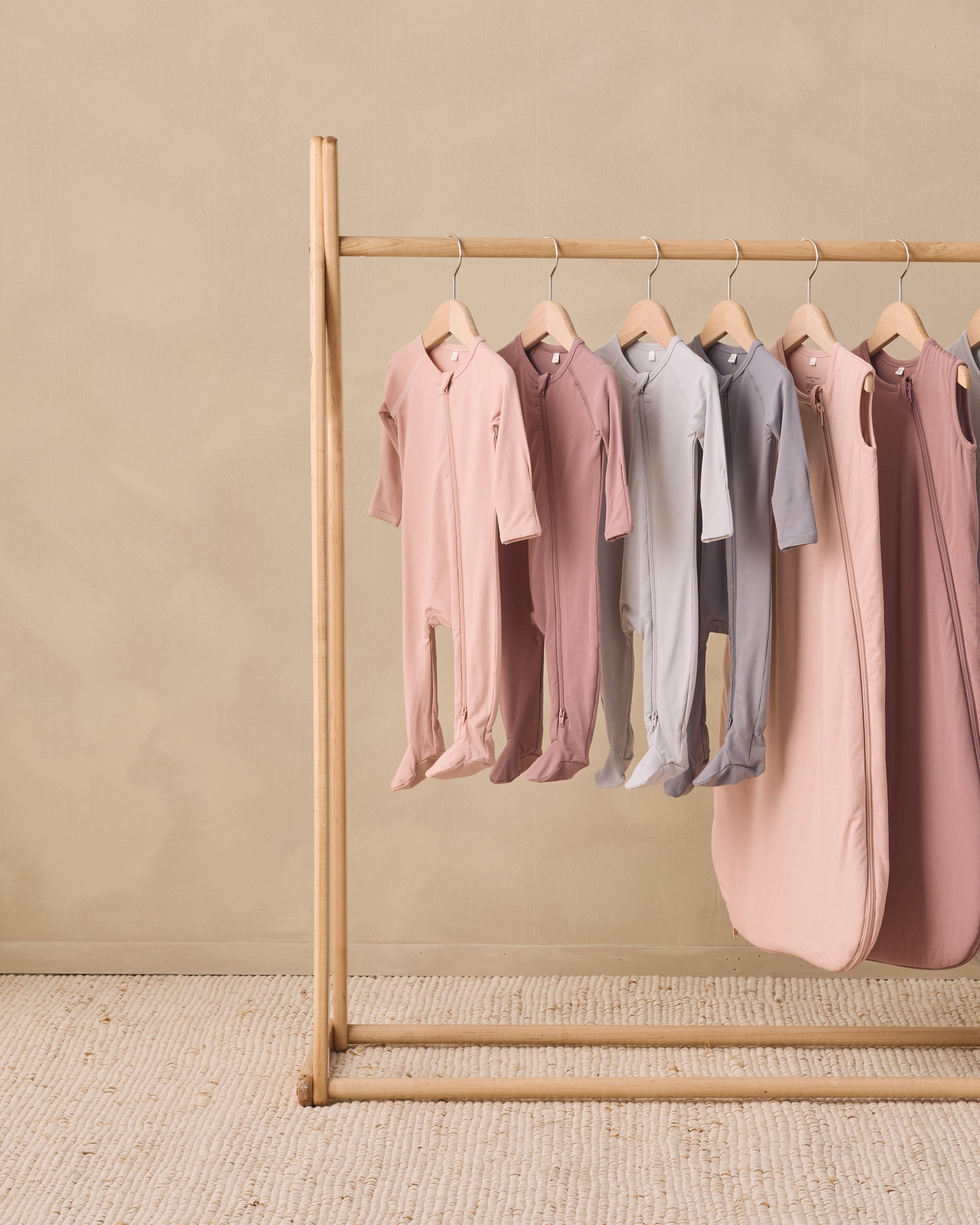 Bamboo Zip Footie - Dusty Rose