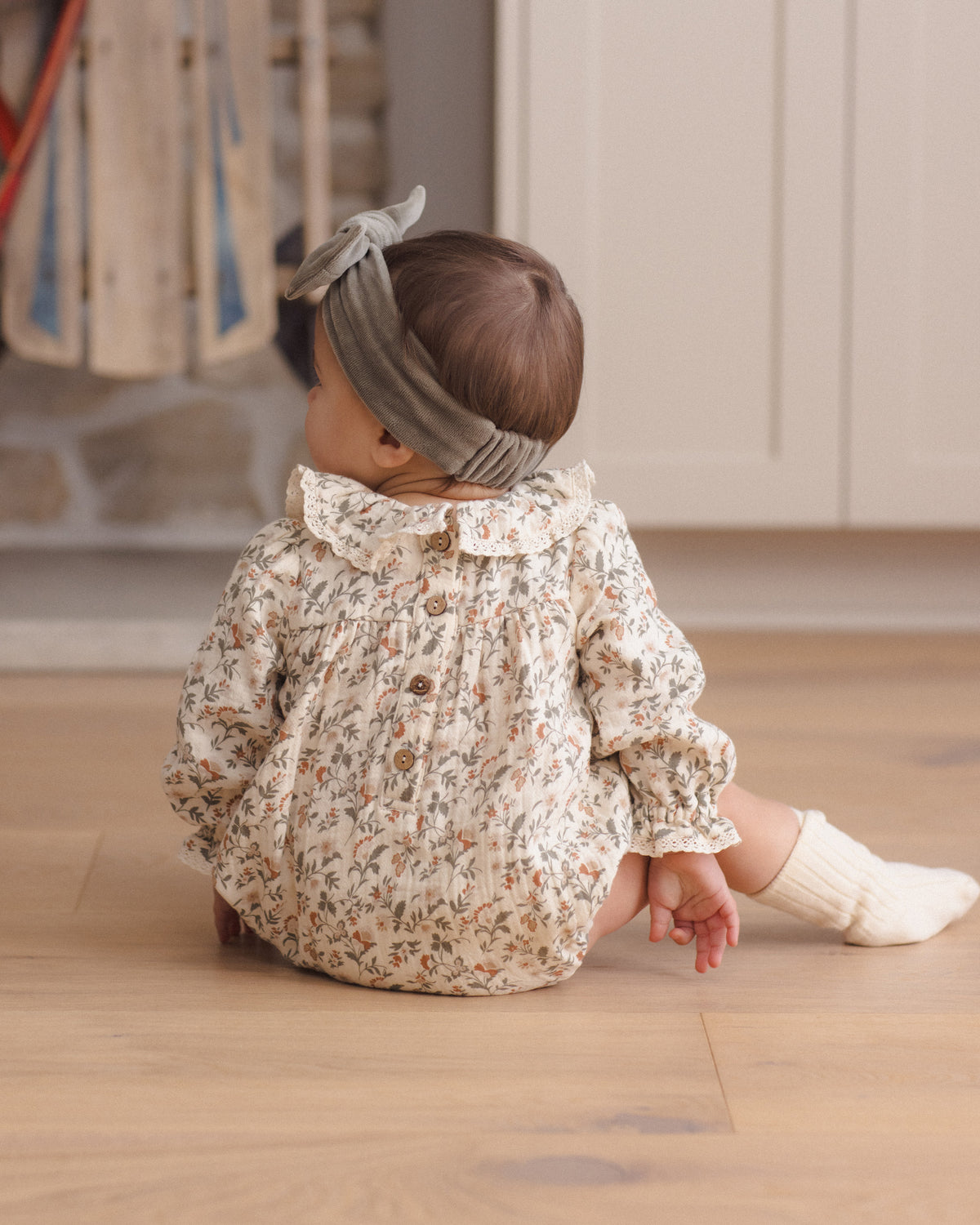 Callie Romper - Holiday Floral, Natural