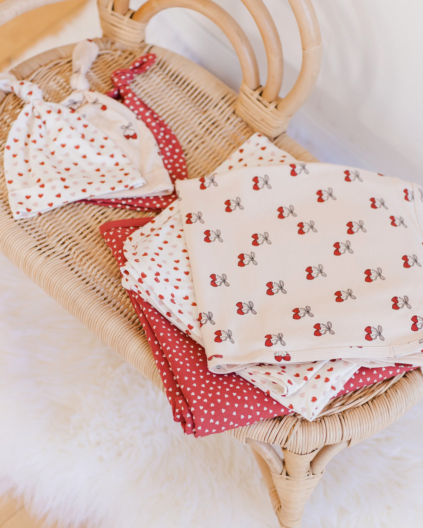 Bamboo Swaddle & Knotted Hat || Mon Amour