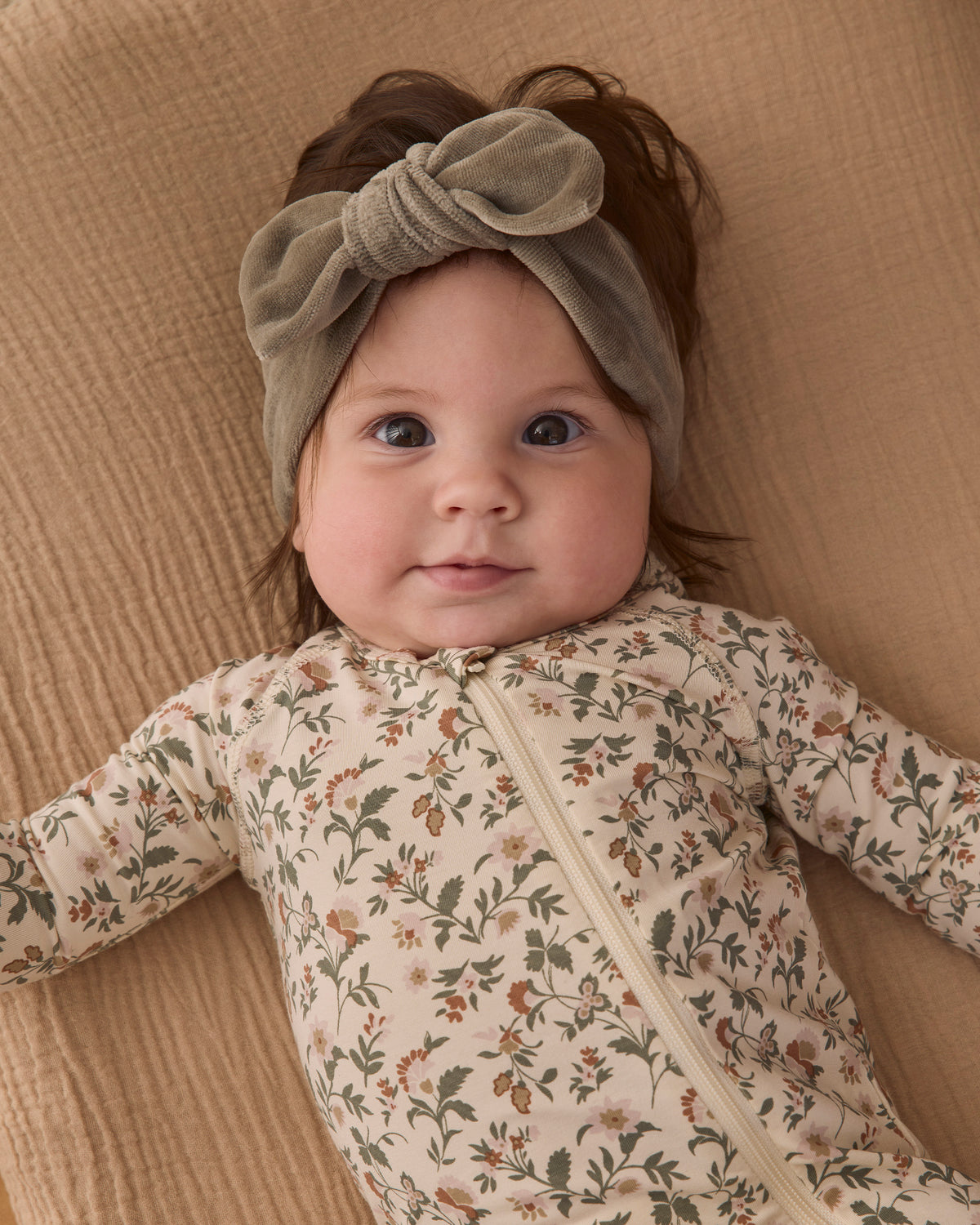 Bamboo Zip Footie - Holiday Floral, Natural