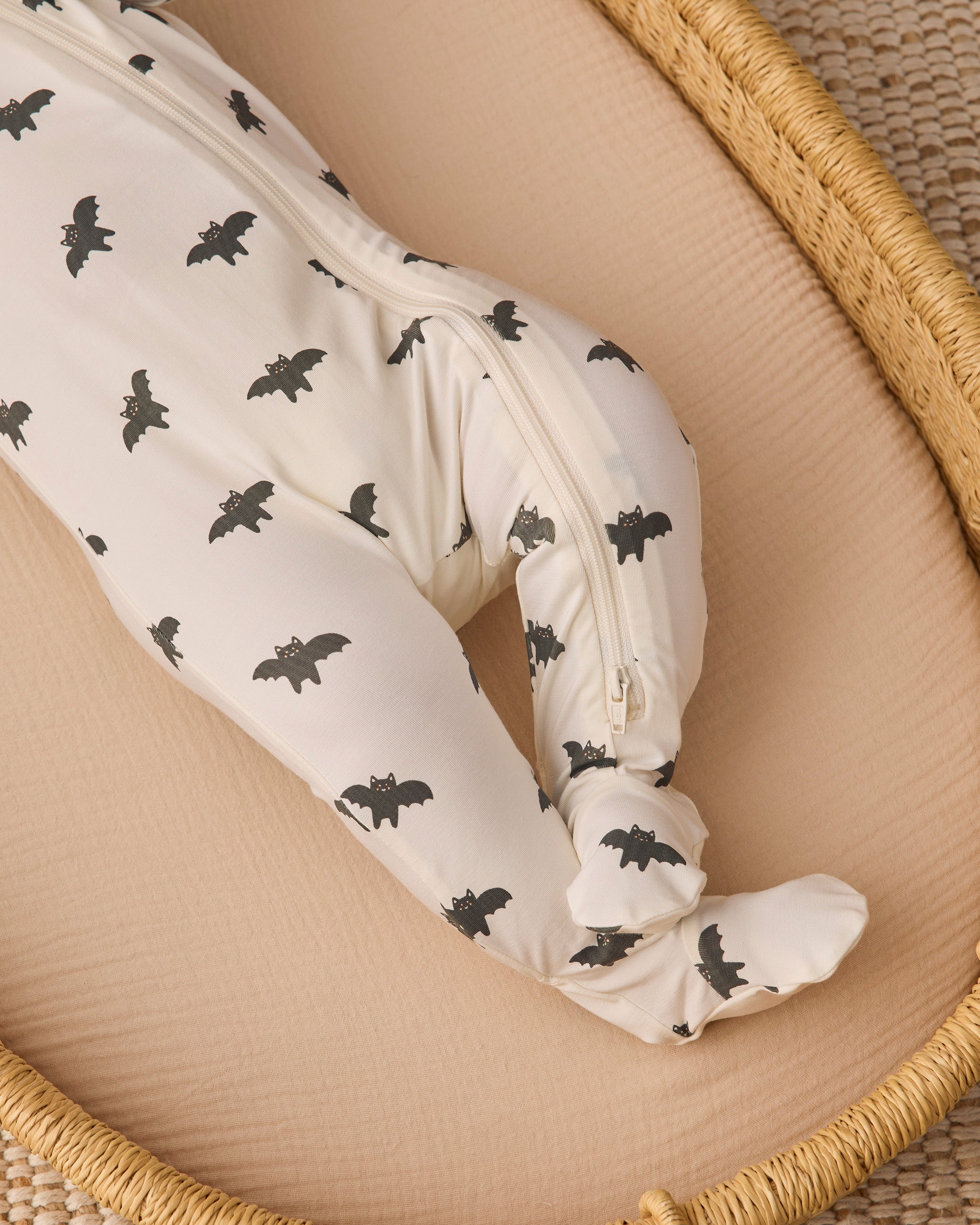 Bamboo Zip Footie Bats - Ivory