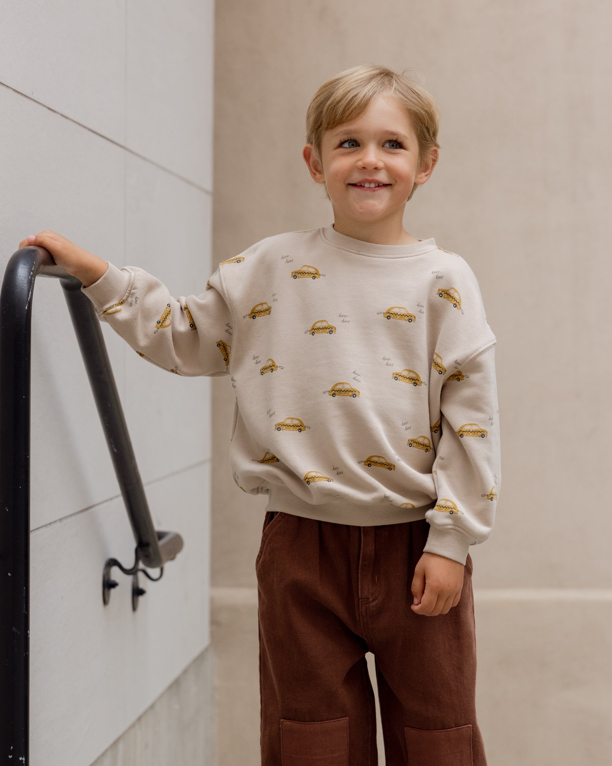 Relaxed Sweatshirt || Taxi