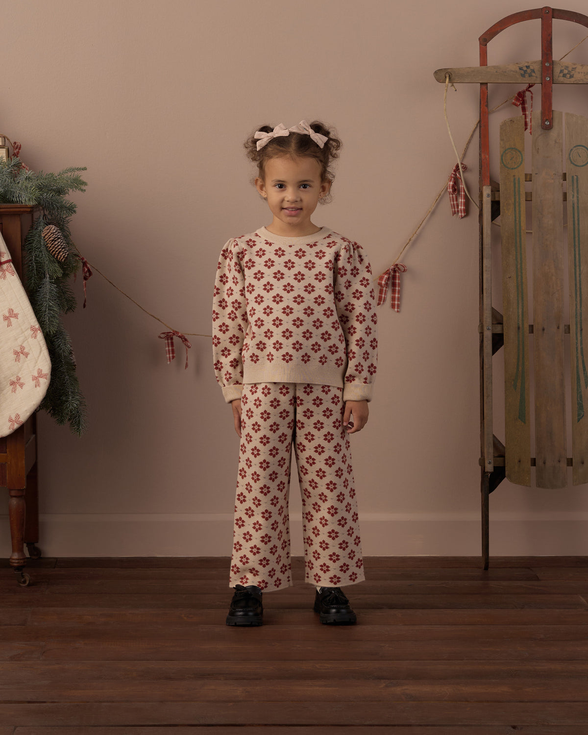 Jacquard Knit Set - Poinsettia Antique