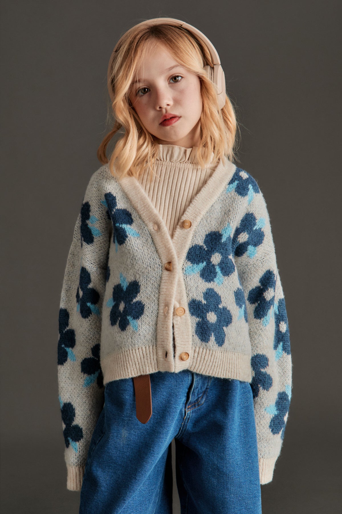 Viviana Cardigan - Ecru, Blue