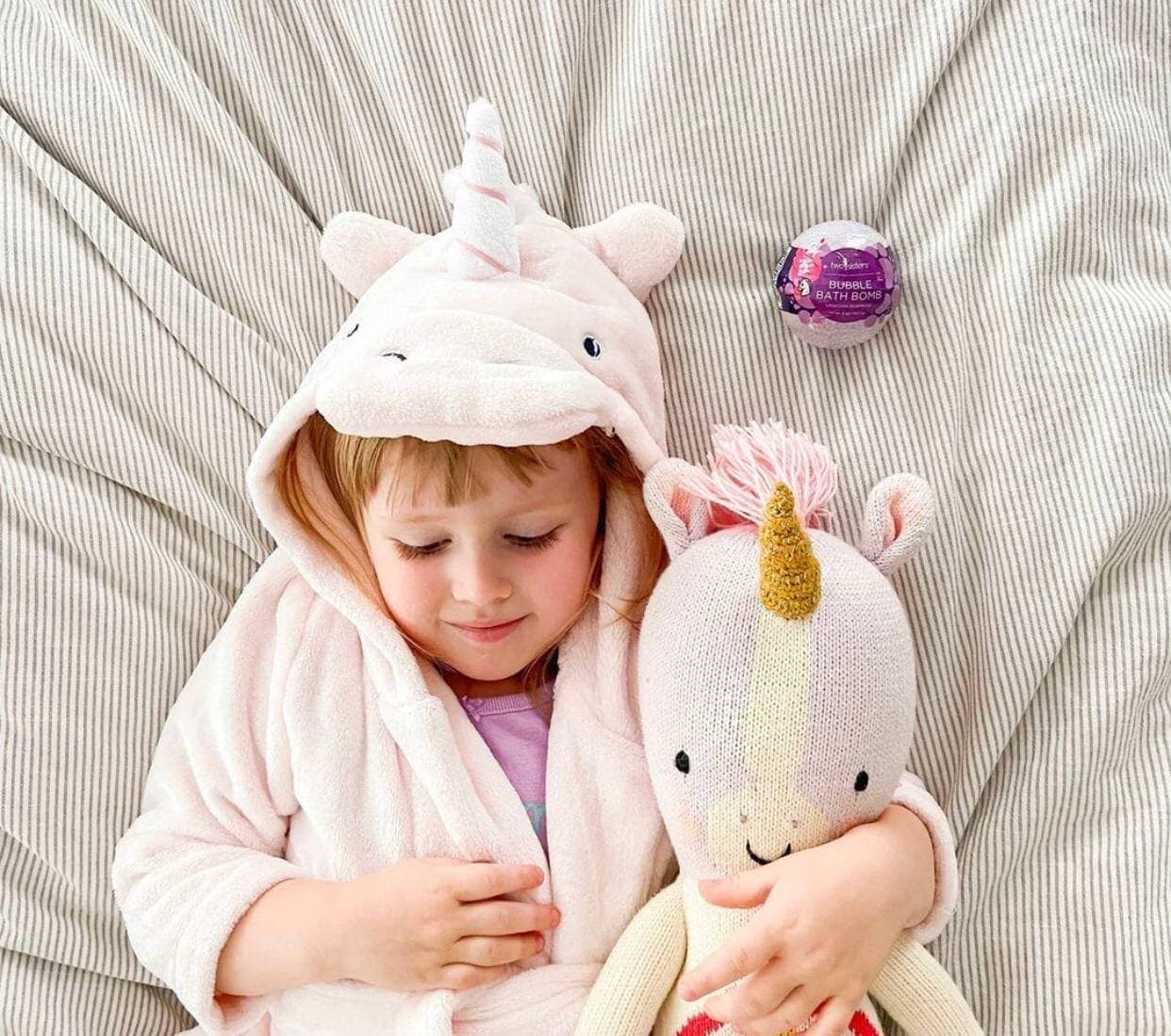 Unicorn Kids Bath Bombs Gift Set with Toys Inside