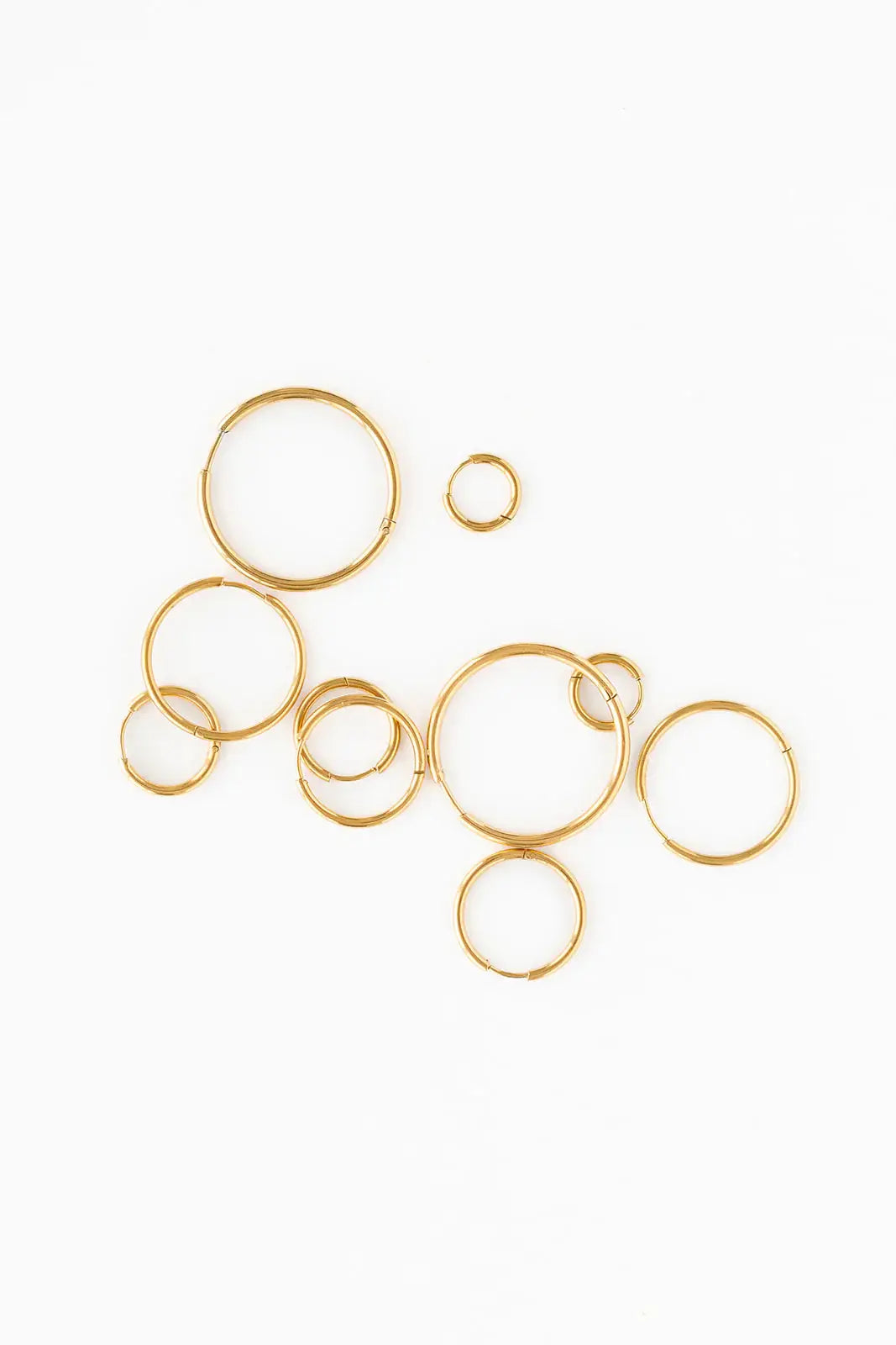 Endless Hoop Thin Gold: Gold / 8 mm