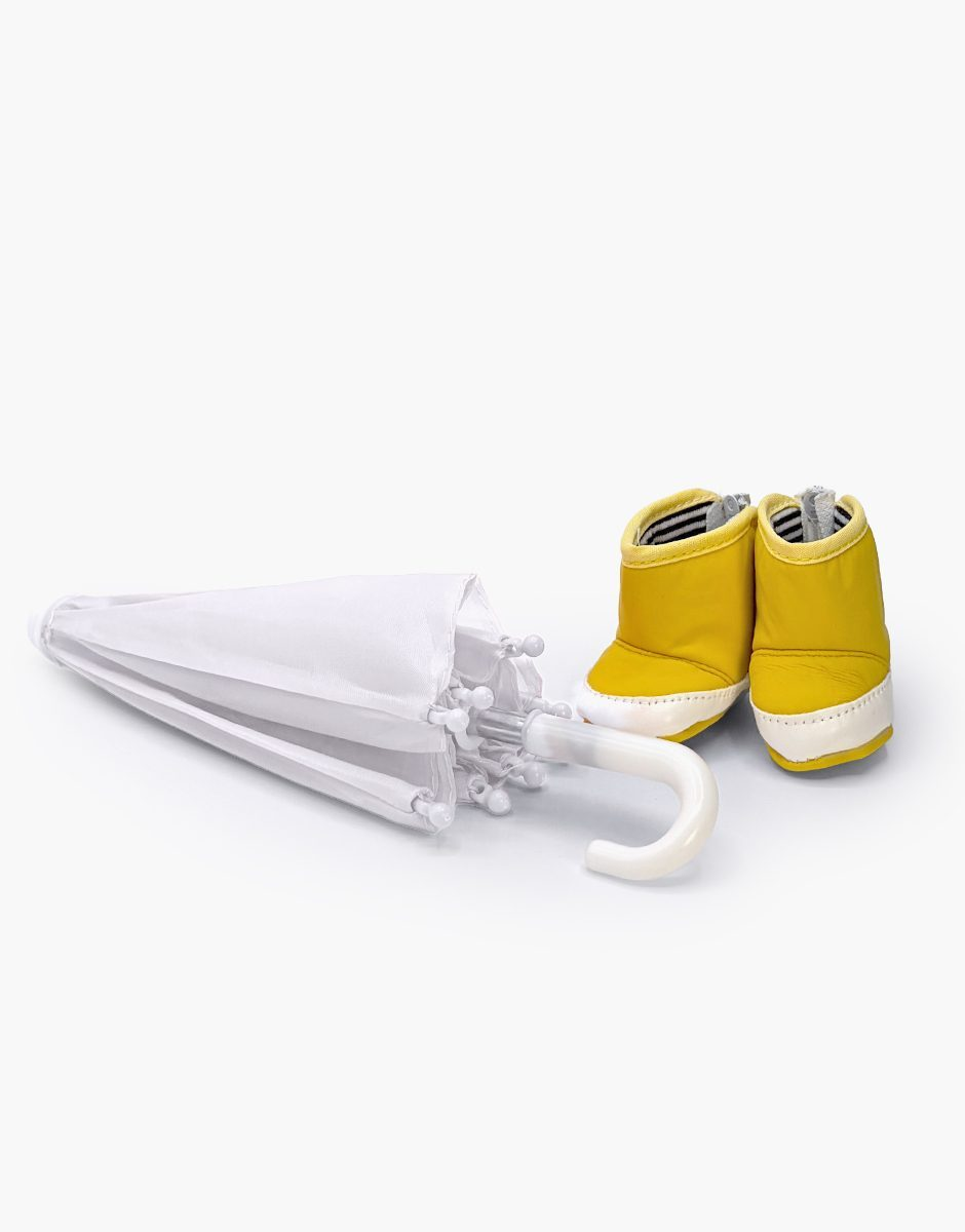 Mini Panchas Rain Accessory Set With White Umbrella