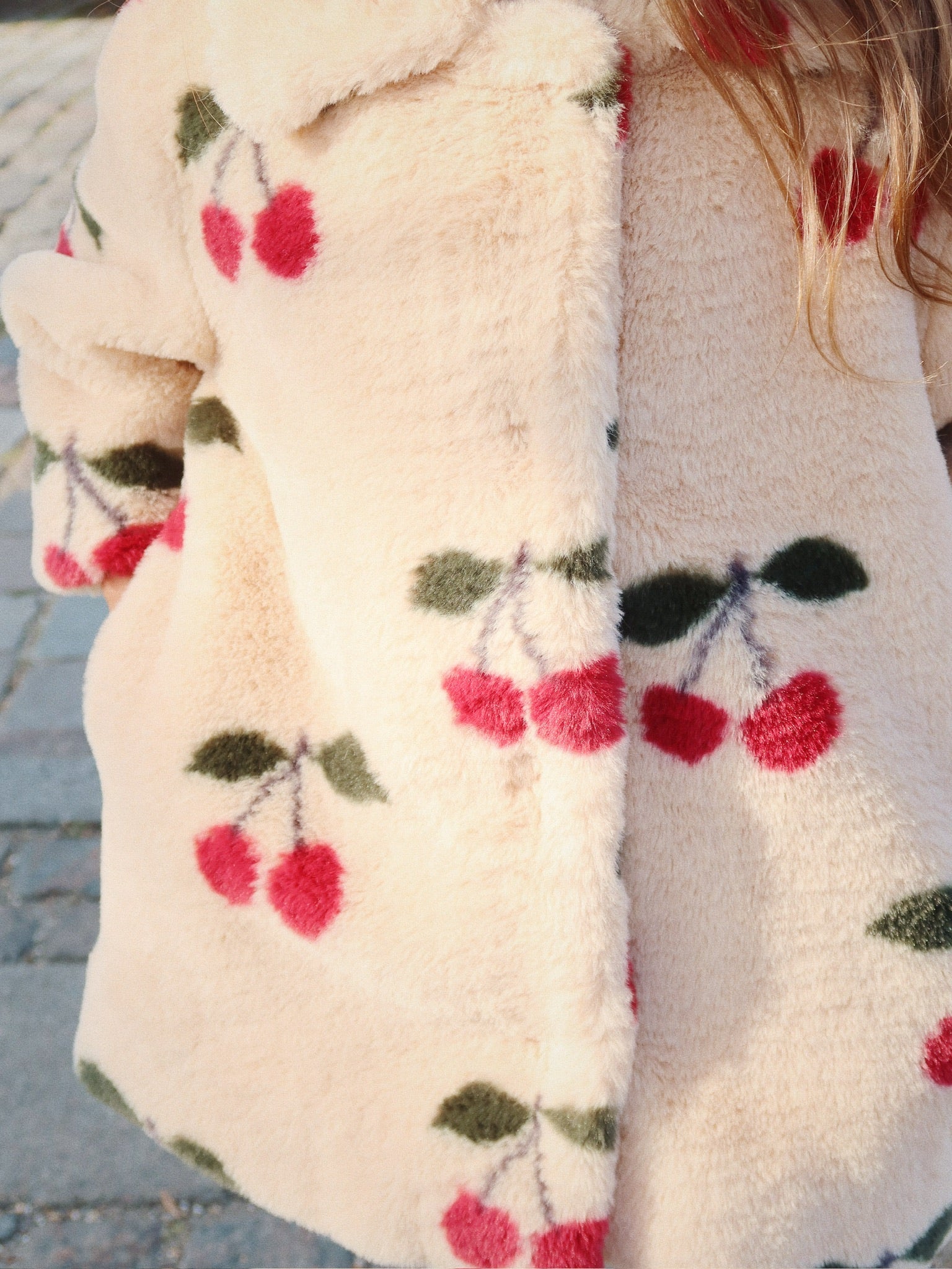 Fuzzie Coat - Ma Grande Cerise