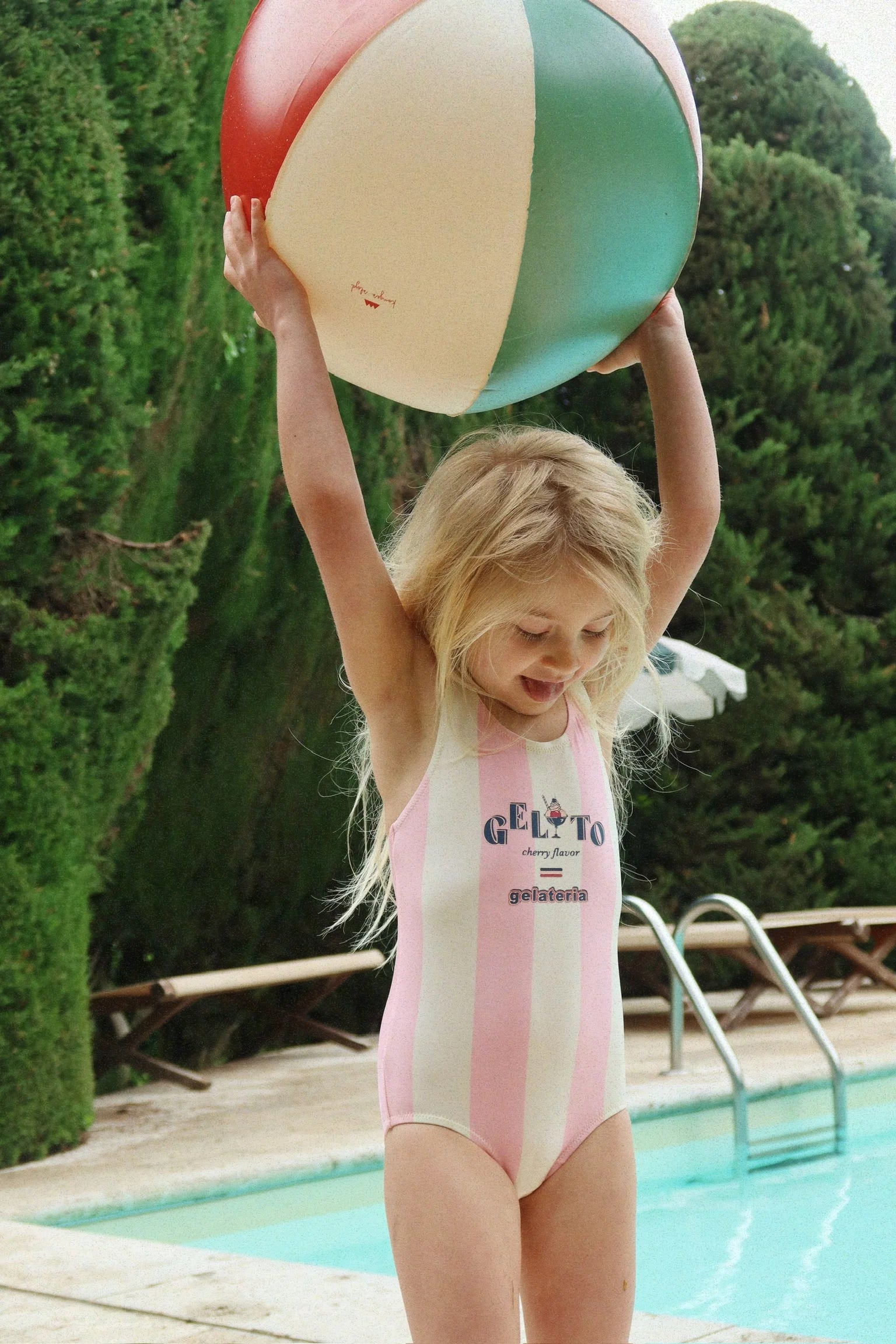 SWIM RING AND BEACH BALL SET