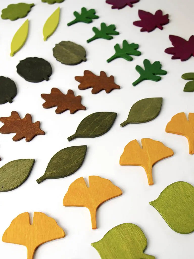 WOODLAND LEAVES