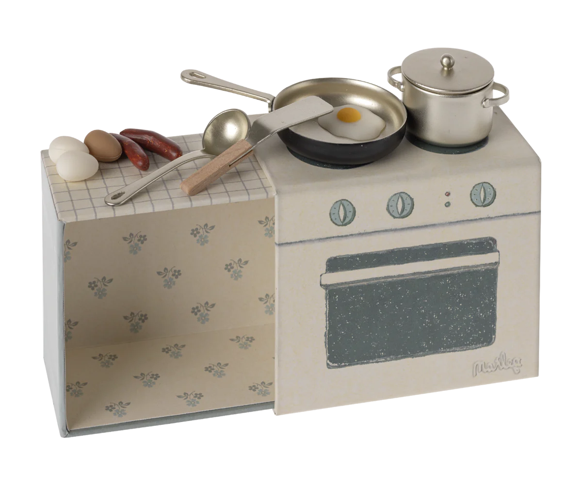 Miniature cooking set
