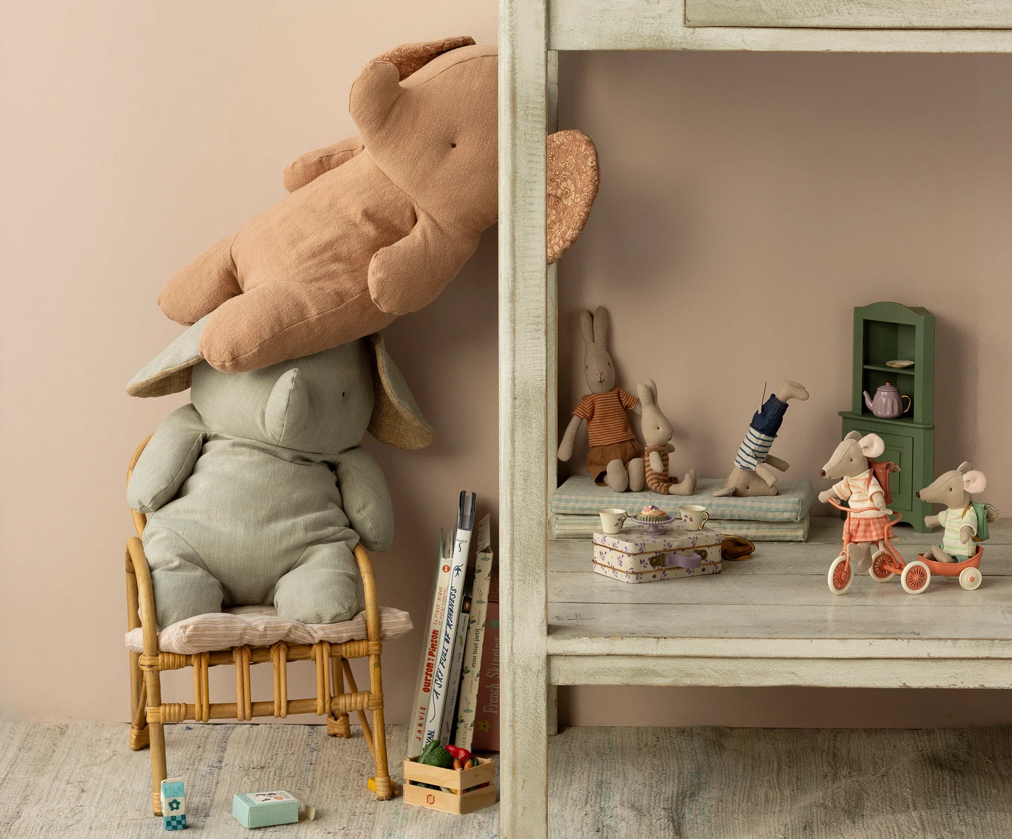 Safari Friends, Medium Elephant - Rose