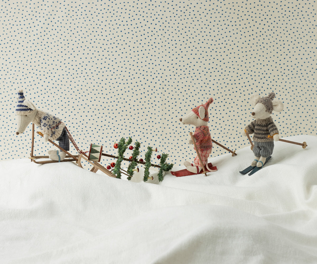 Winter Mouse With Ski Set, Dad - Blue
