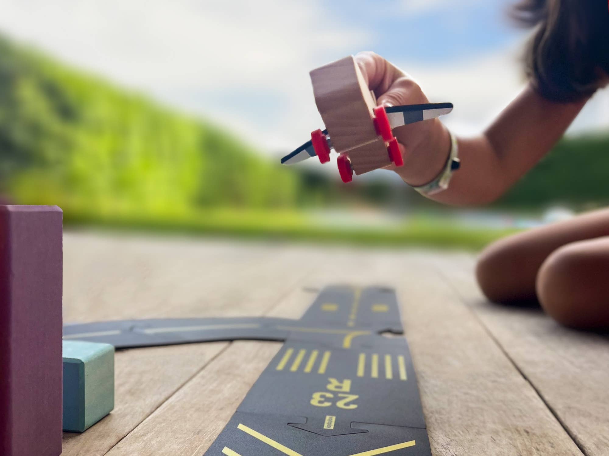 Waytoplay Runway - Airport Set with Wooden Aeroplane