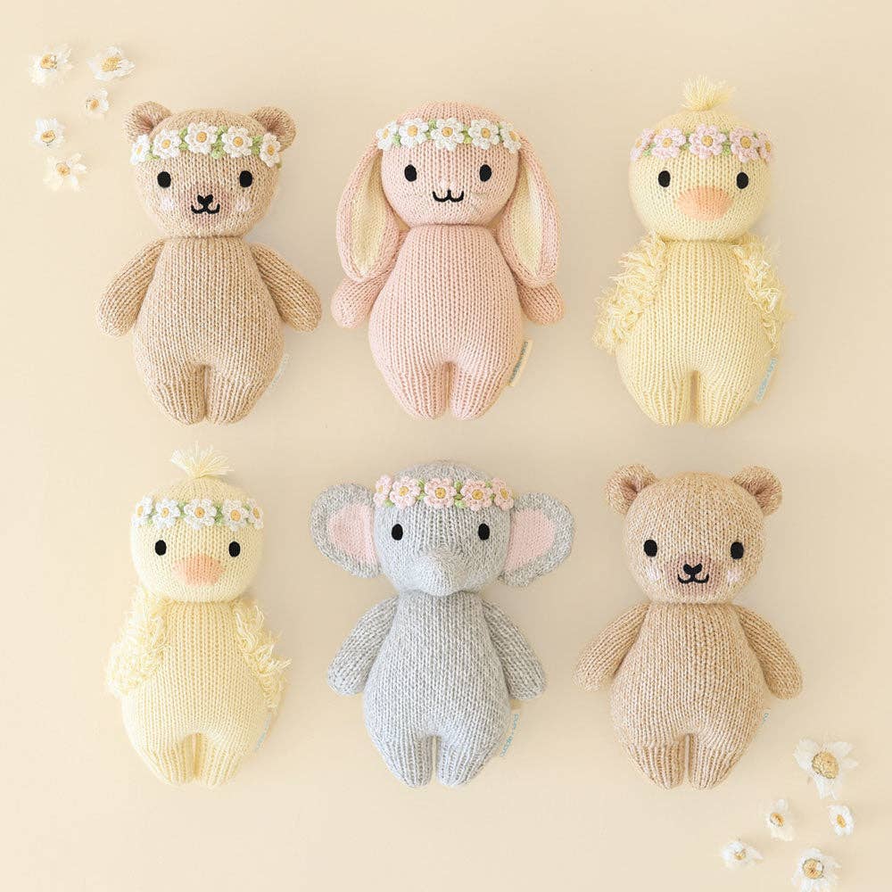 Baby honey bear, gives 5 meals