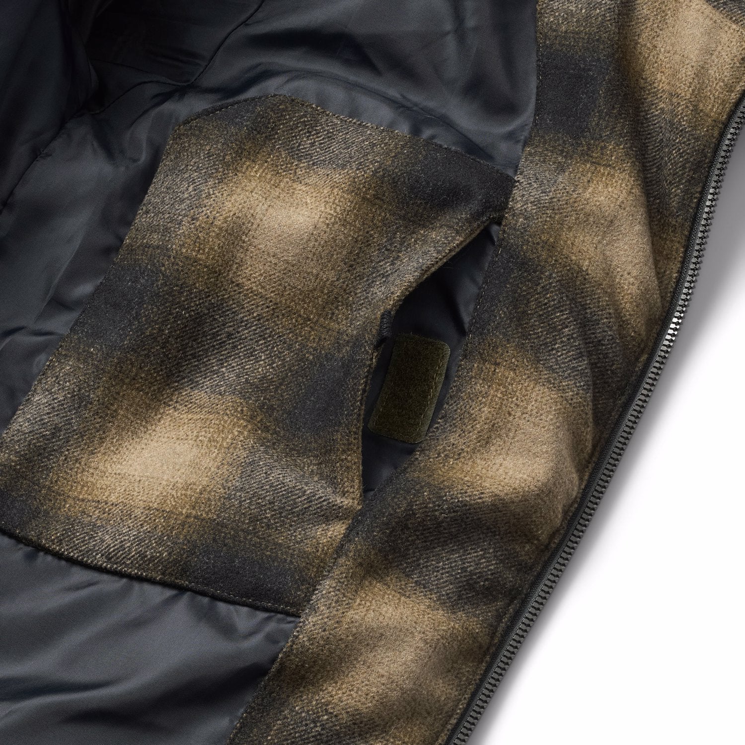 Hilo Jackets - Bark Check