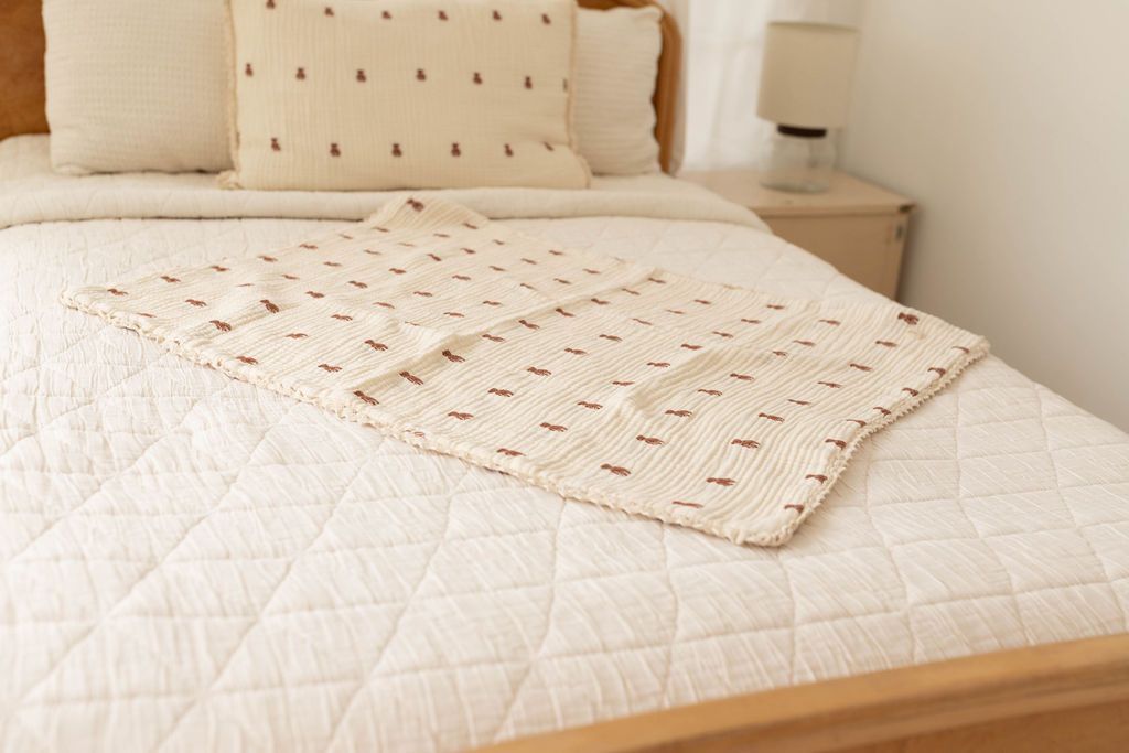 Layered Gauze Blanket - Teddy
