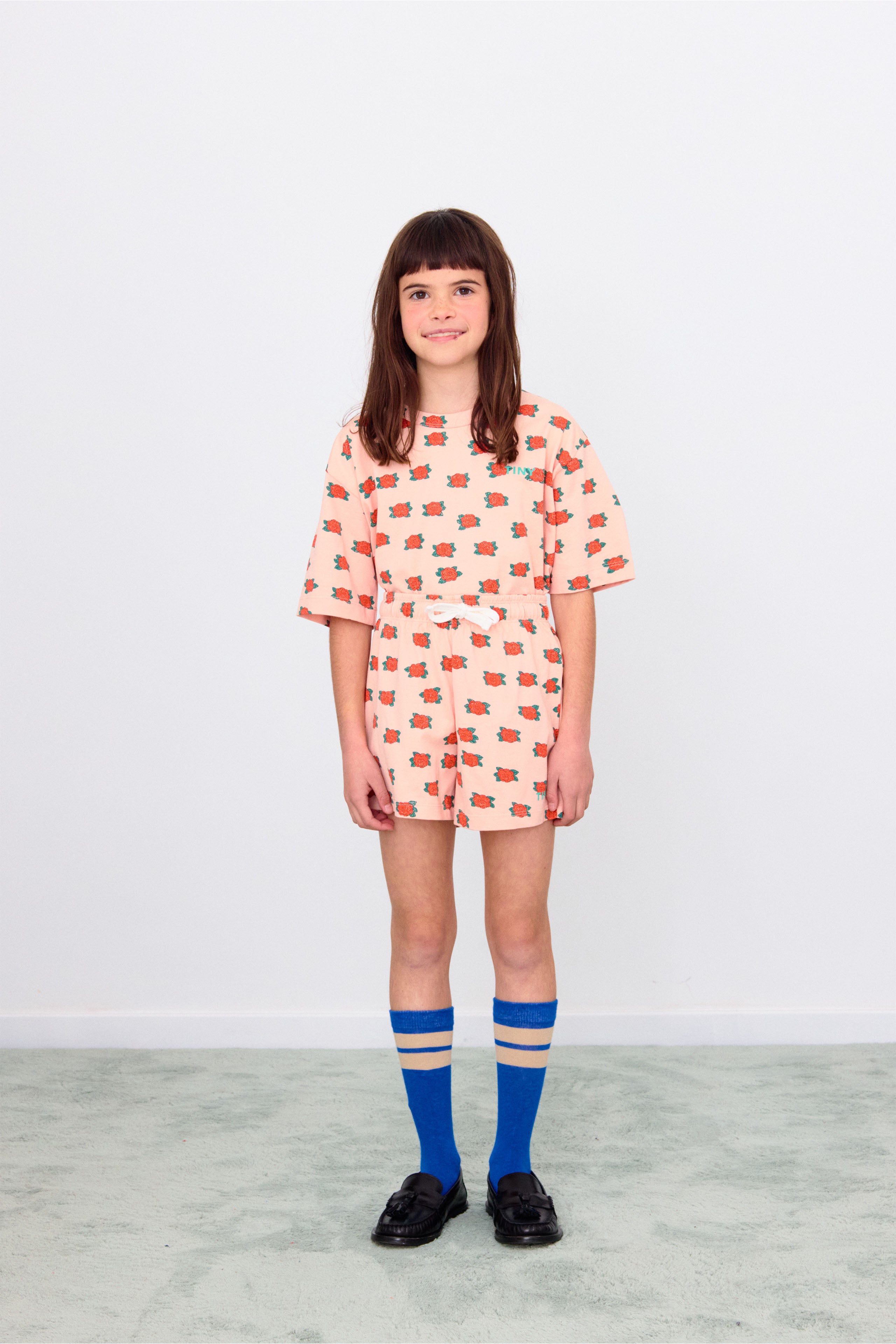 Camelias Tee