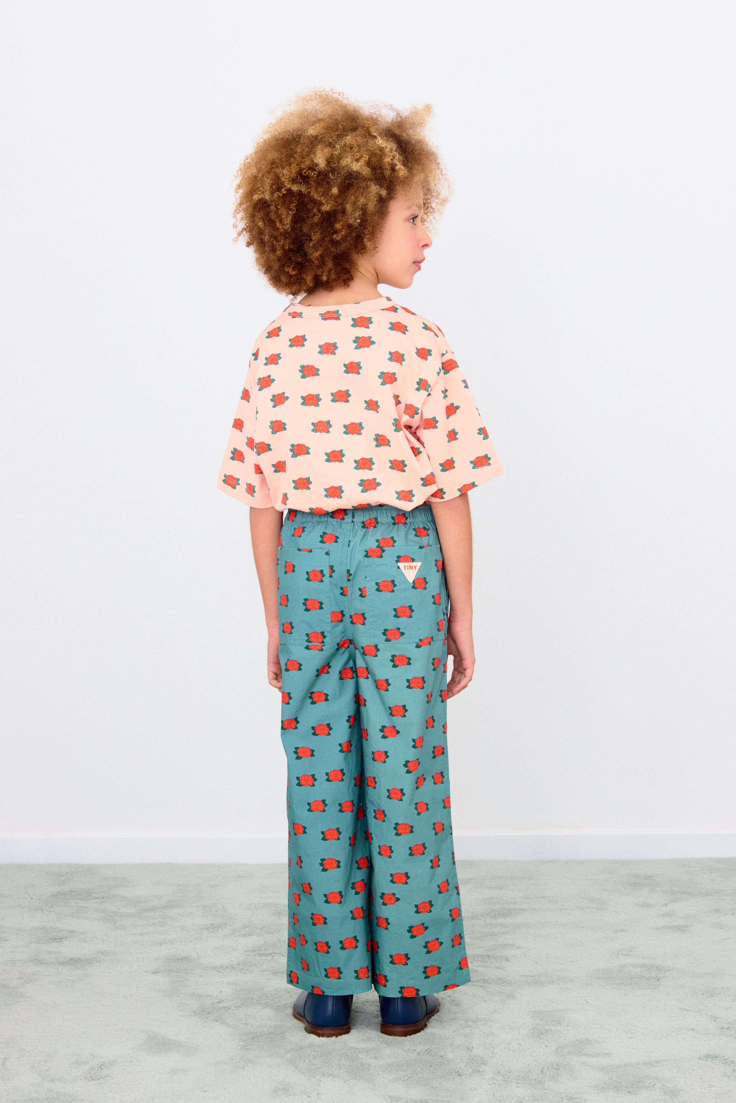 Camelias Tee