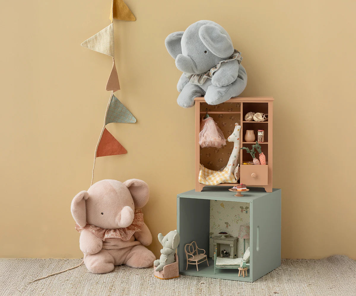 Wardrobe, Large - Dark powder