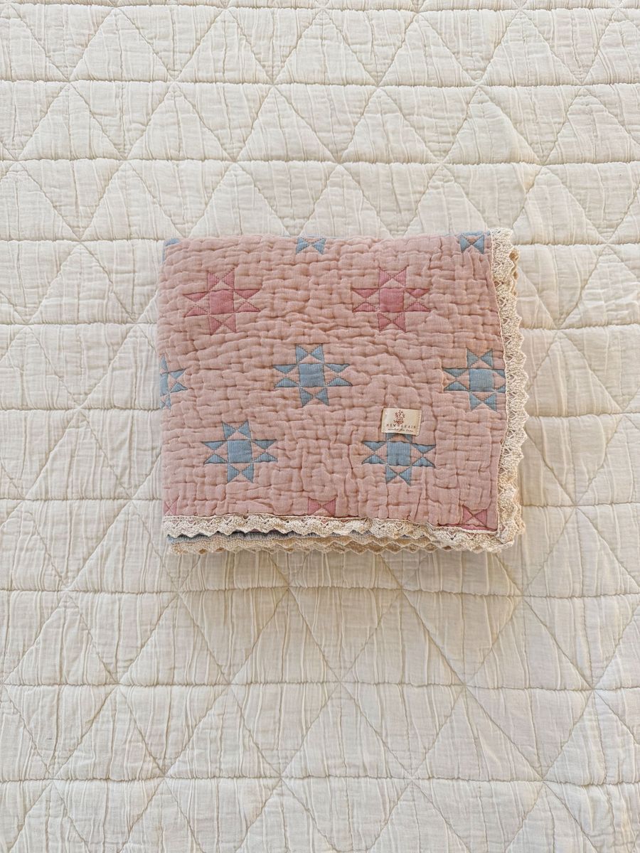 Sunday Quilt - Peony