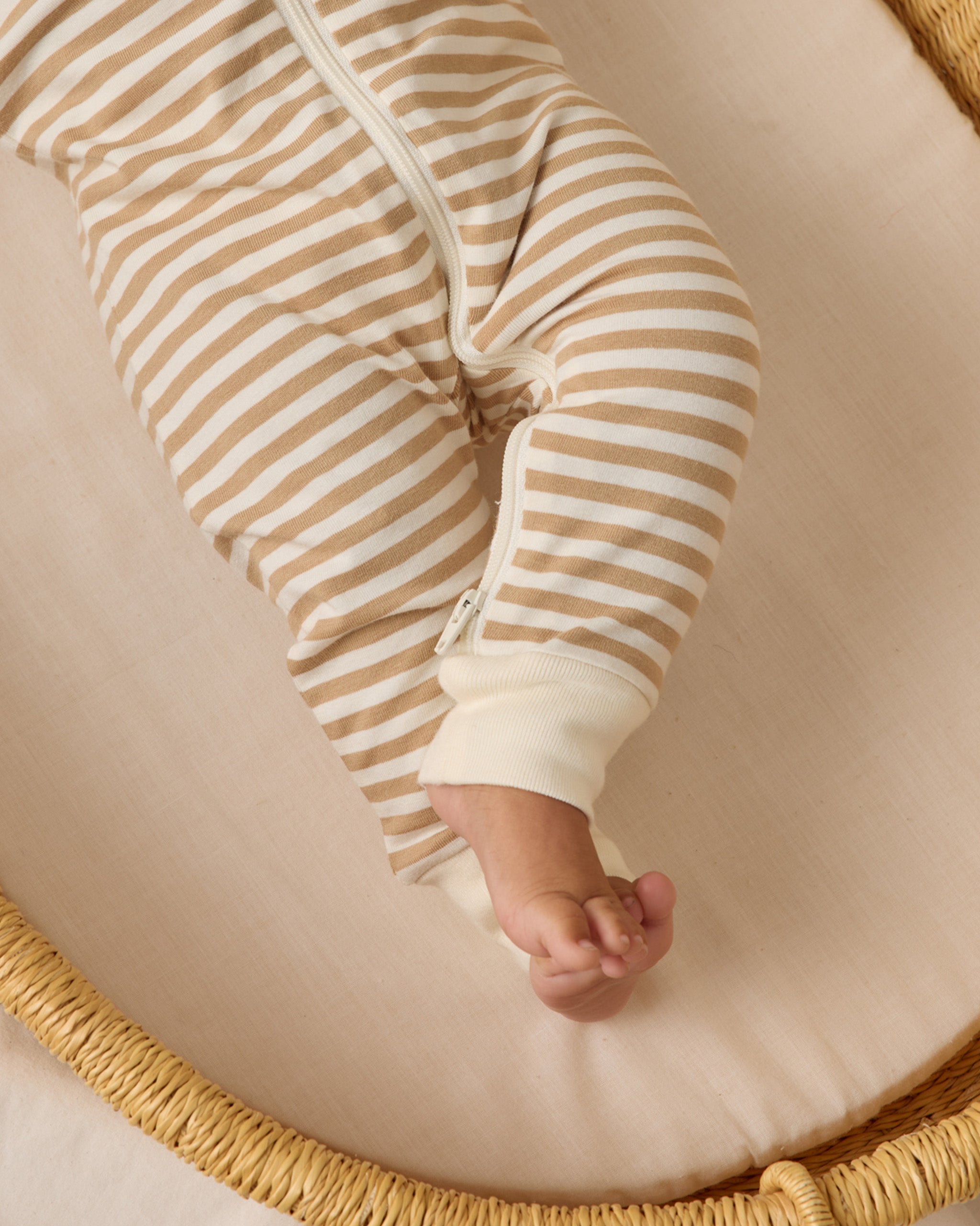 Zip Long Sleeve Sleeper || Gold Stripe