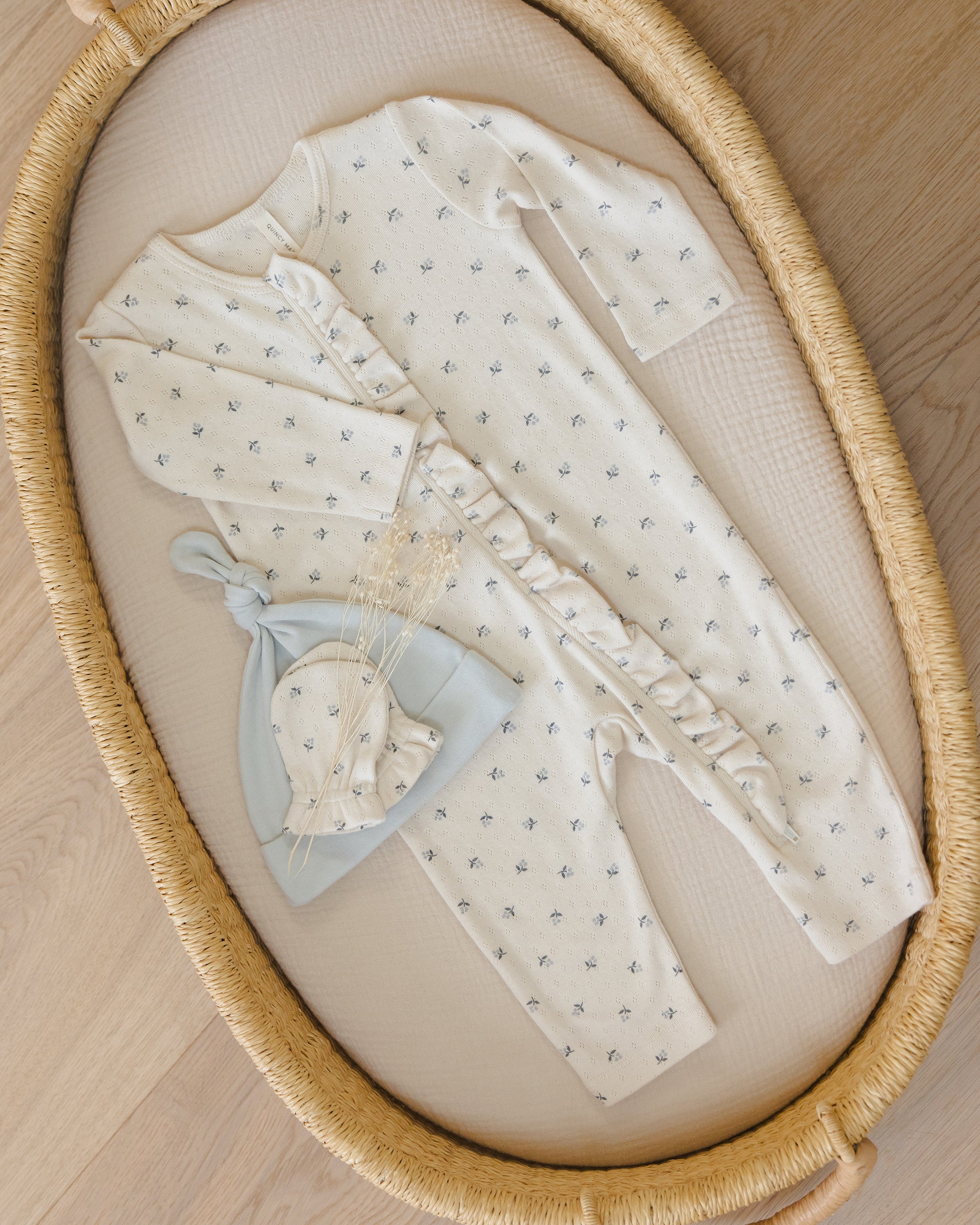 Knotted Baby Hat || Ice Blue