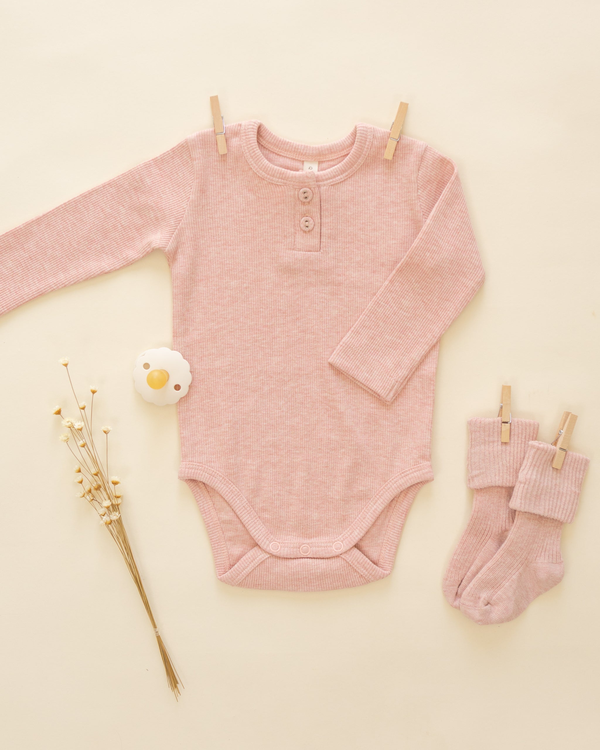 Ribbed Long Sleeve Onesie || Rose
