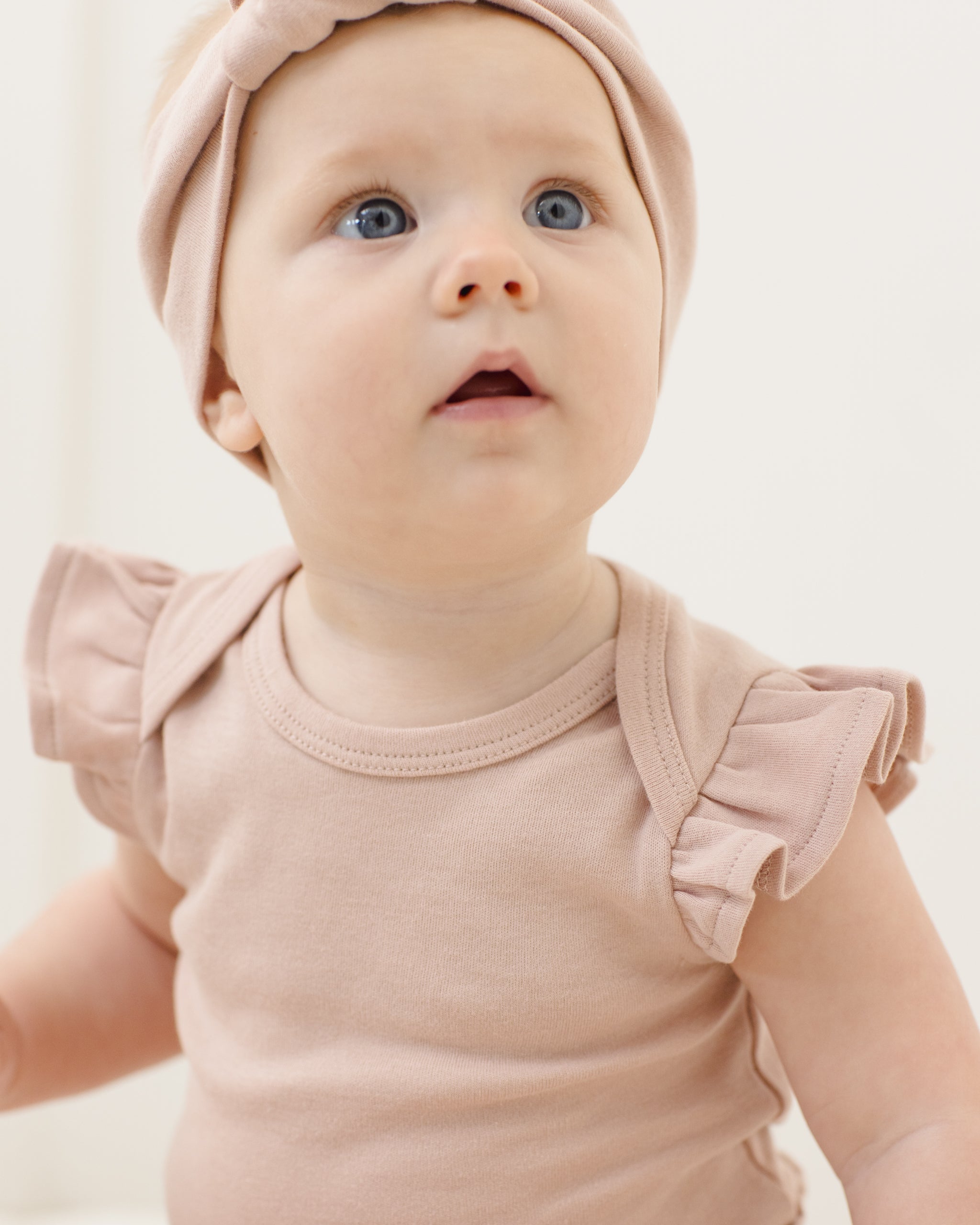 Flutter Sleeve Bodysuit || Blush