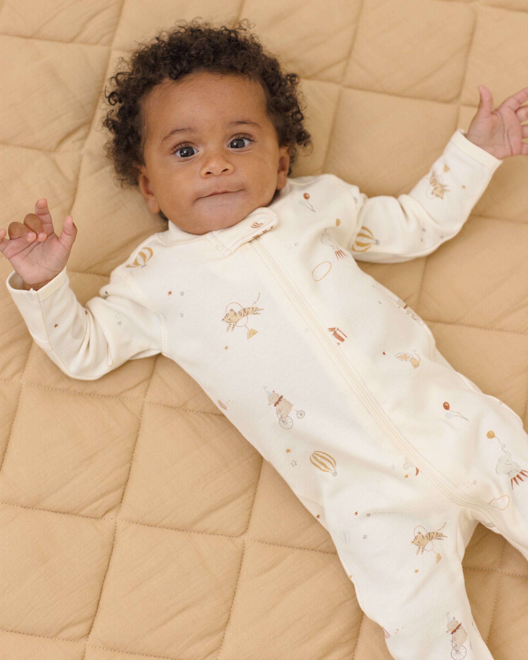 Zip Longsleeve Sleeper Footie || Carnival