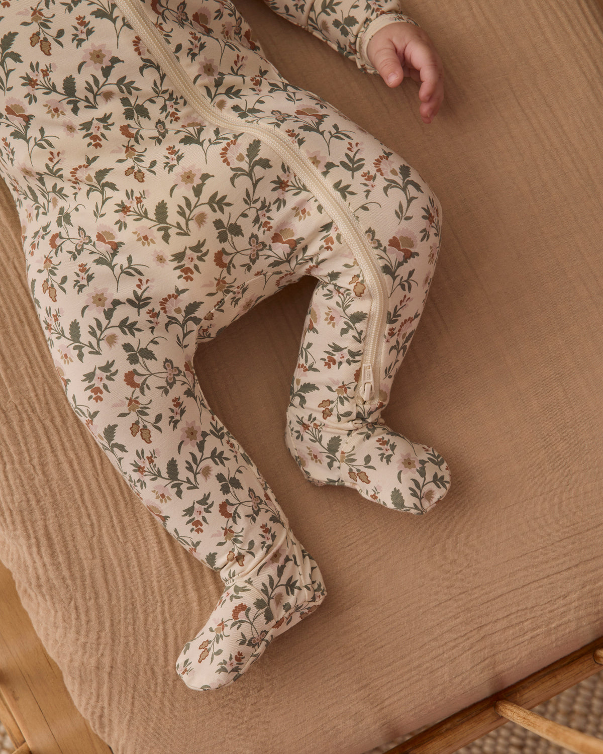 Bamboo Zip Footie - Holiday Floral, Natural