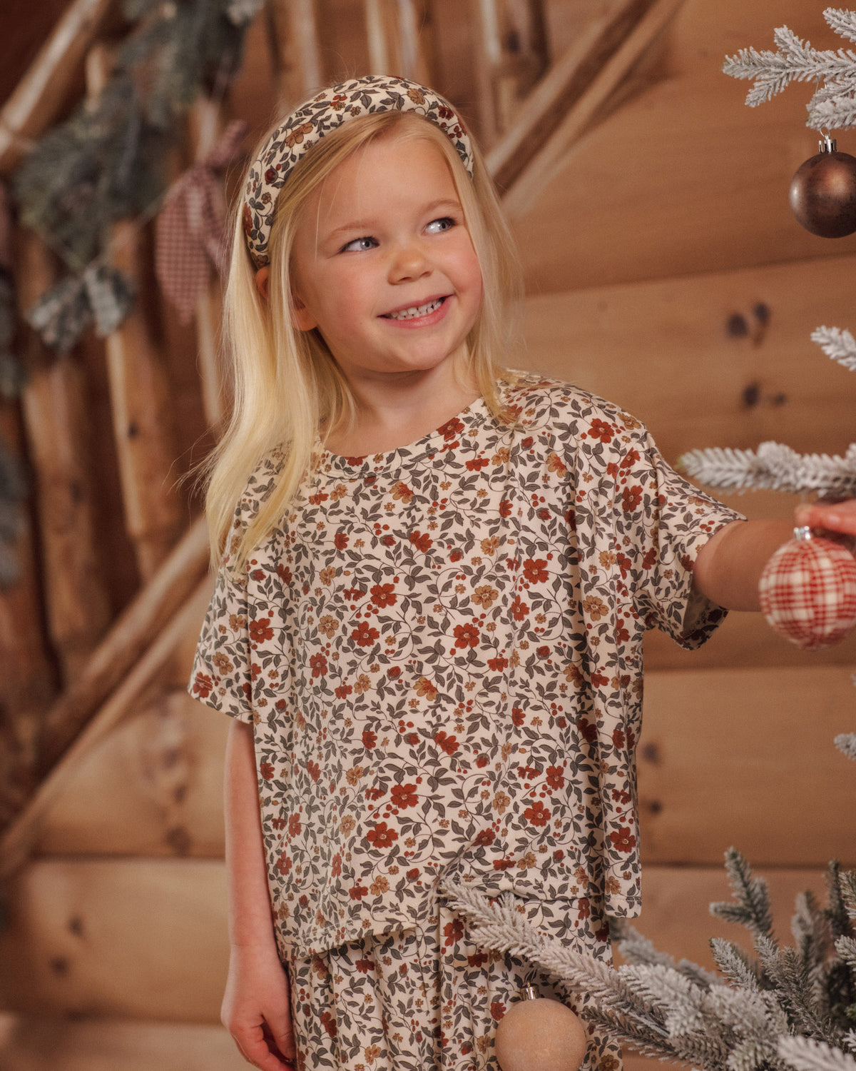 Ruthie Set - Holiday Floral Natural