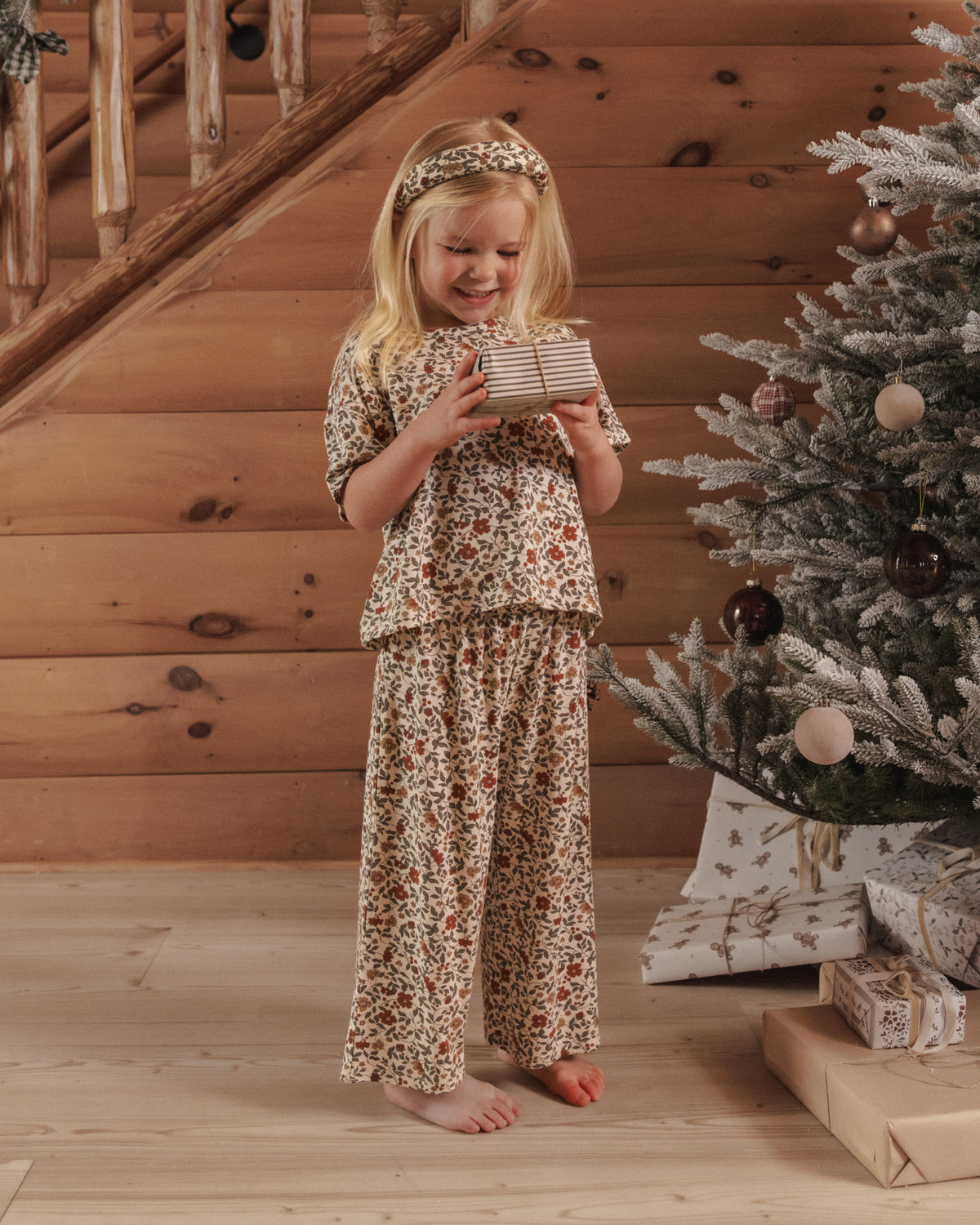 Ruthie Set - Holiday Floral Natural