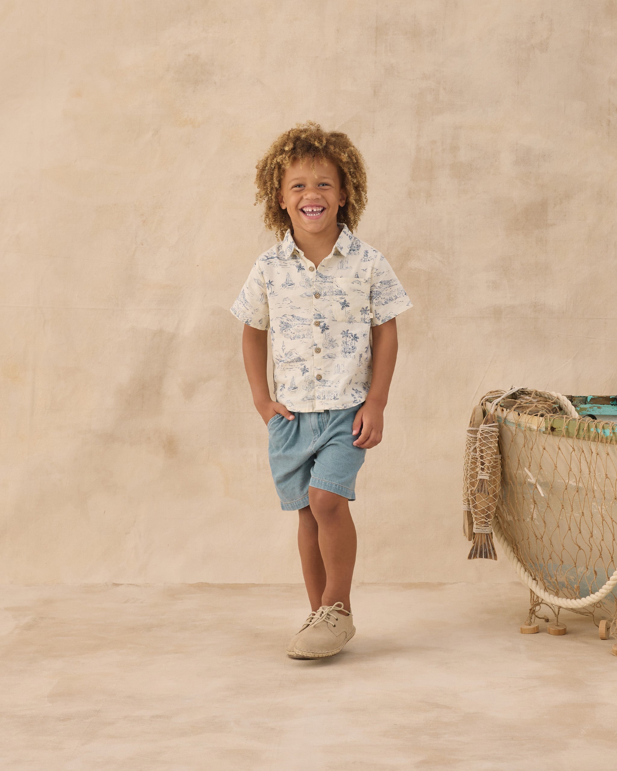 Collared Short Sleeve Shirt || Ocean Toile
