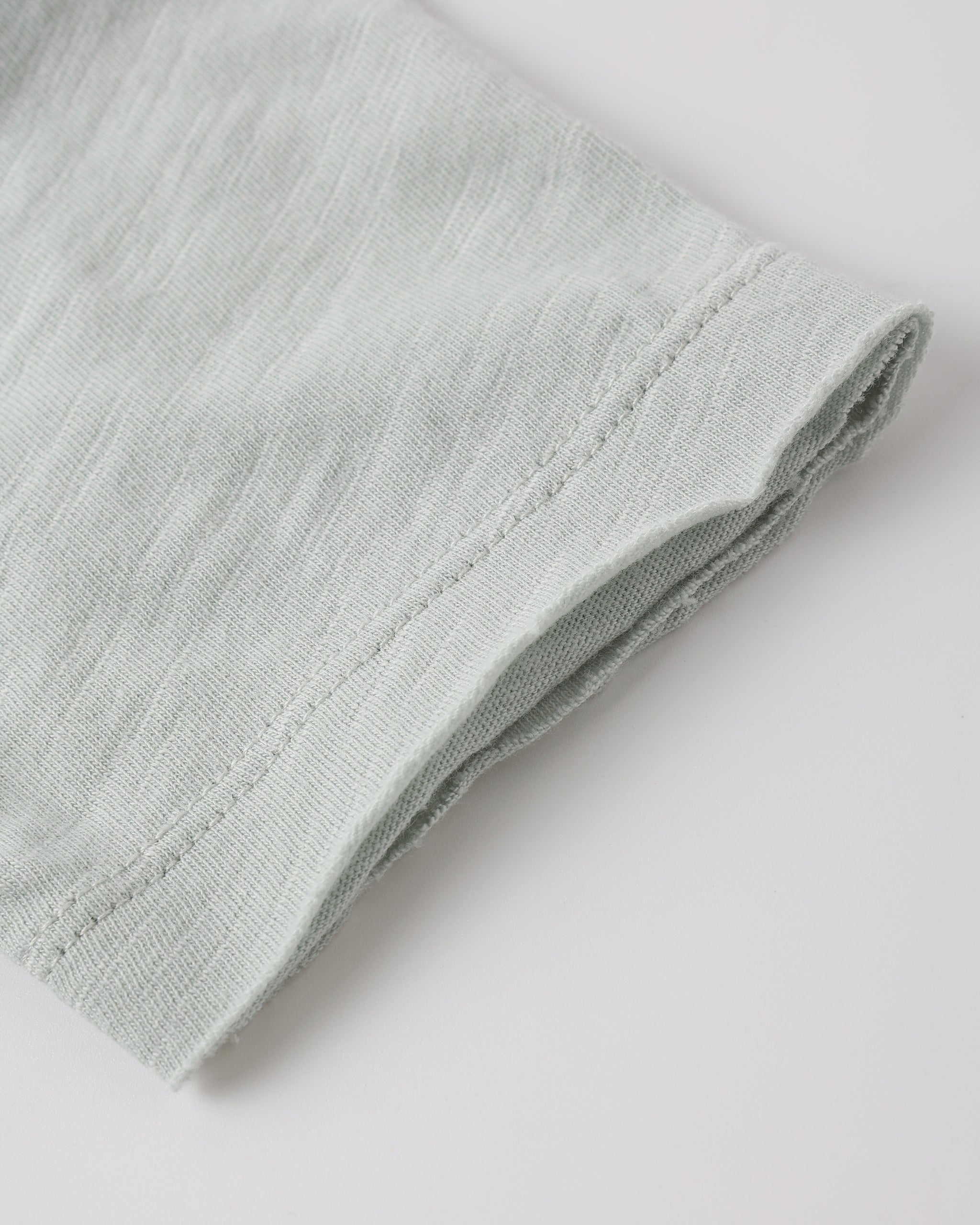 Raw Edge Tee || Meet Me at the Beach