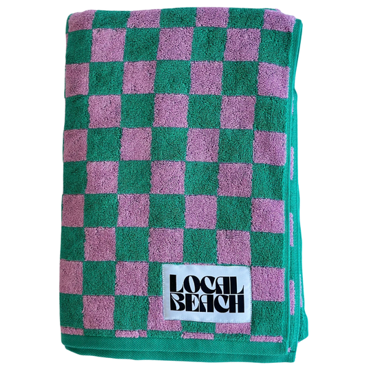 Checker Beach & Bath Towel: Kelly/Bubble Gum