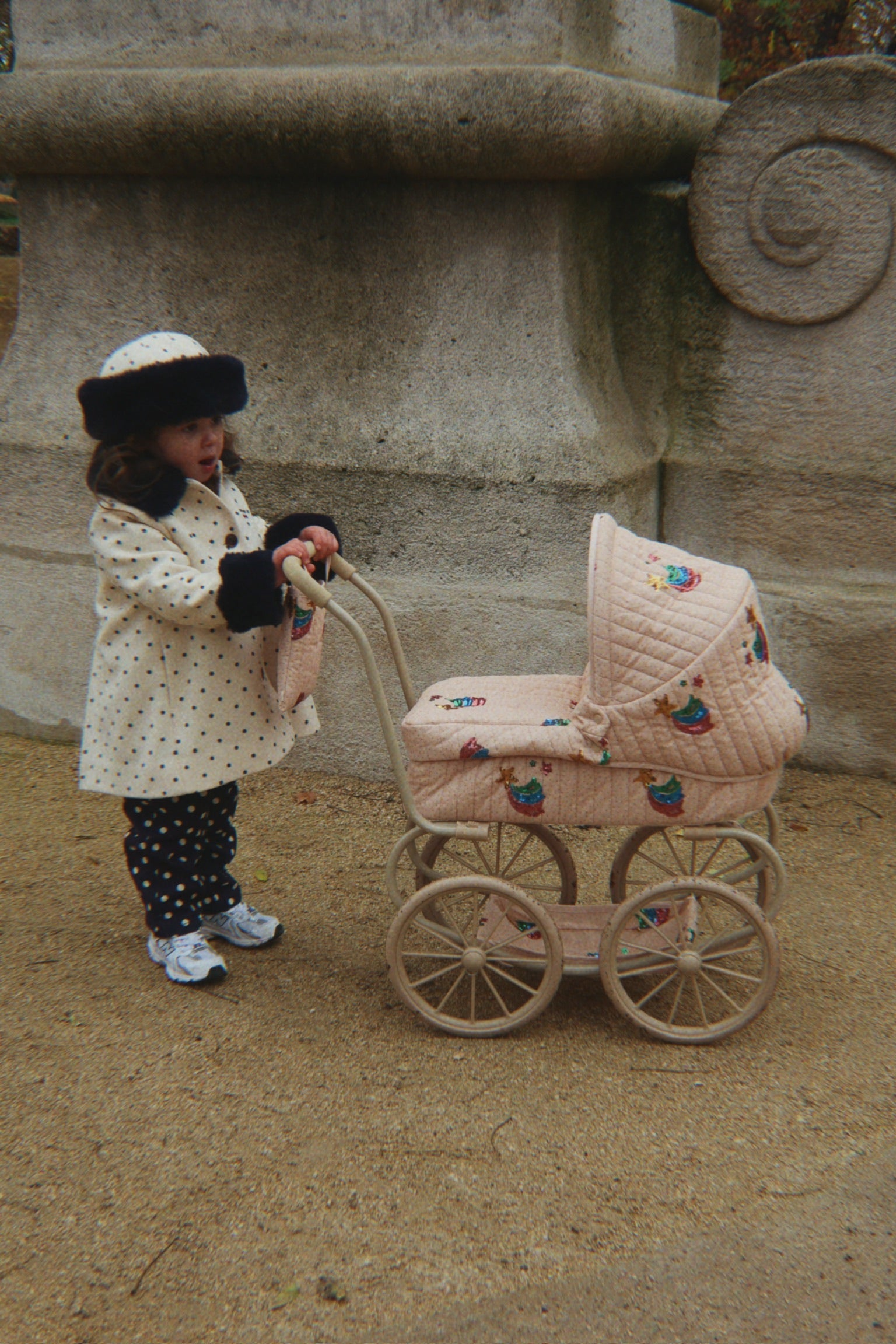Minnie Tulle Doll Pram - Rainbow Star